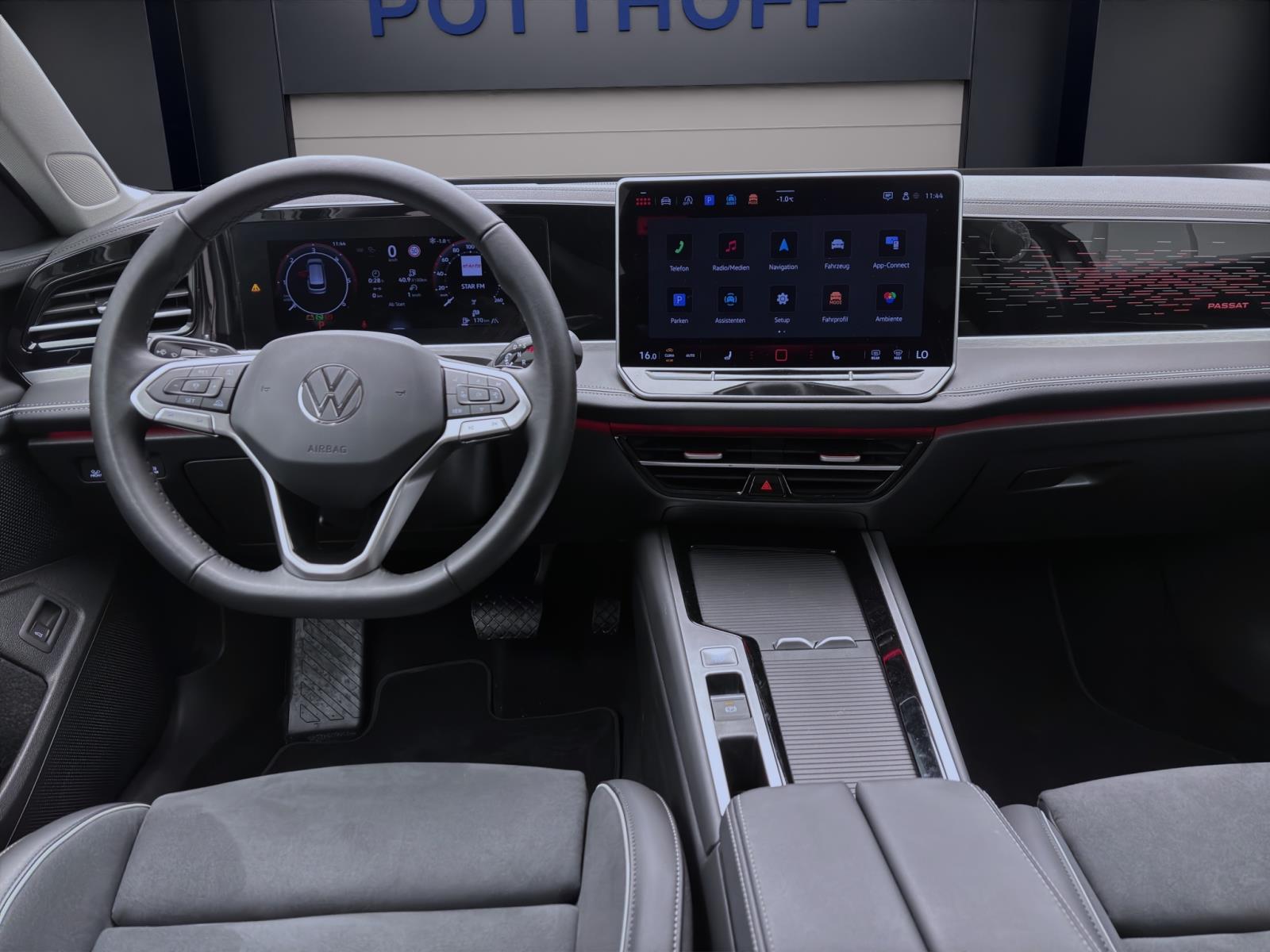 Volkswagen Passat Variant 2.0 TDI DSG ELEGANCE NAVI AHK PDC KAMERA