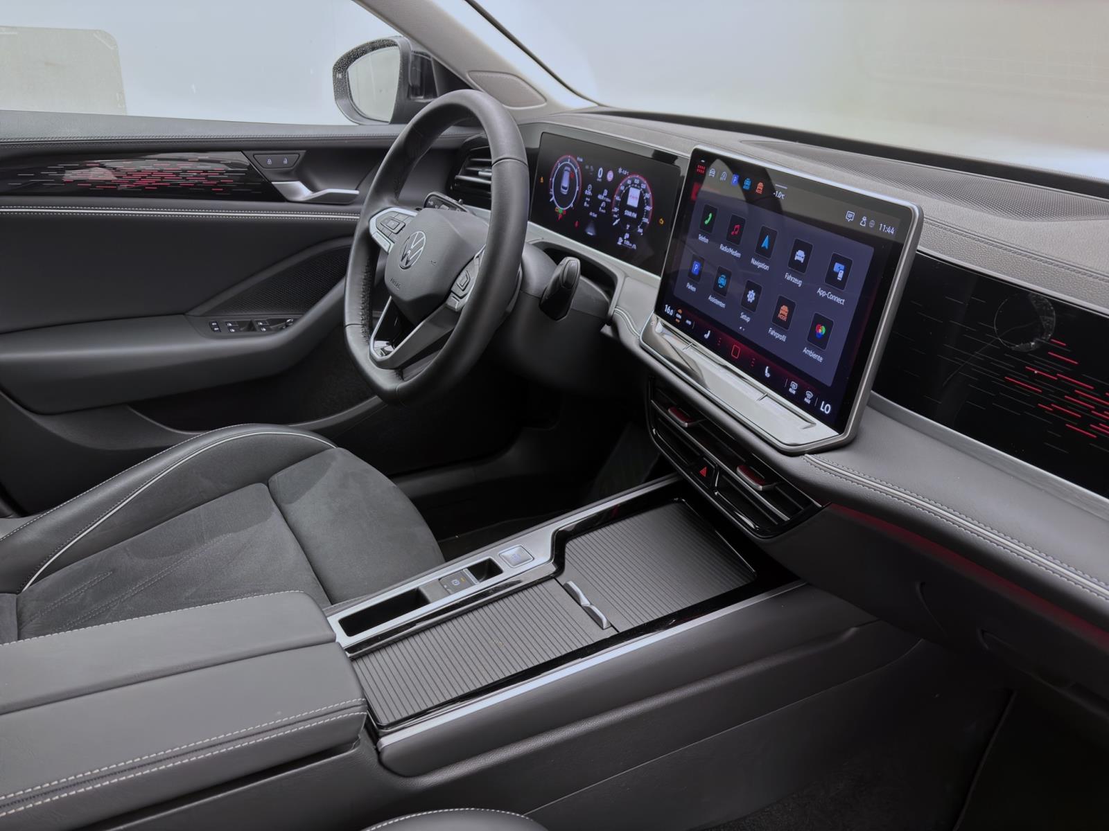 Volkswagen Passat Variant 2.0 TDI DSG ELEGANCE NAVI AHK PDC KAMERA