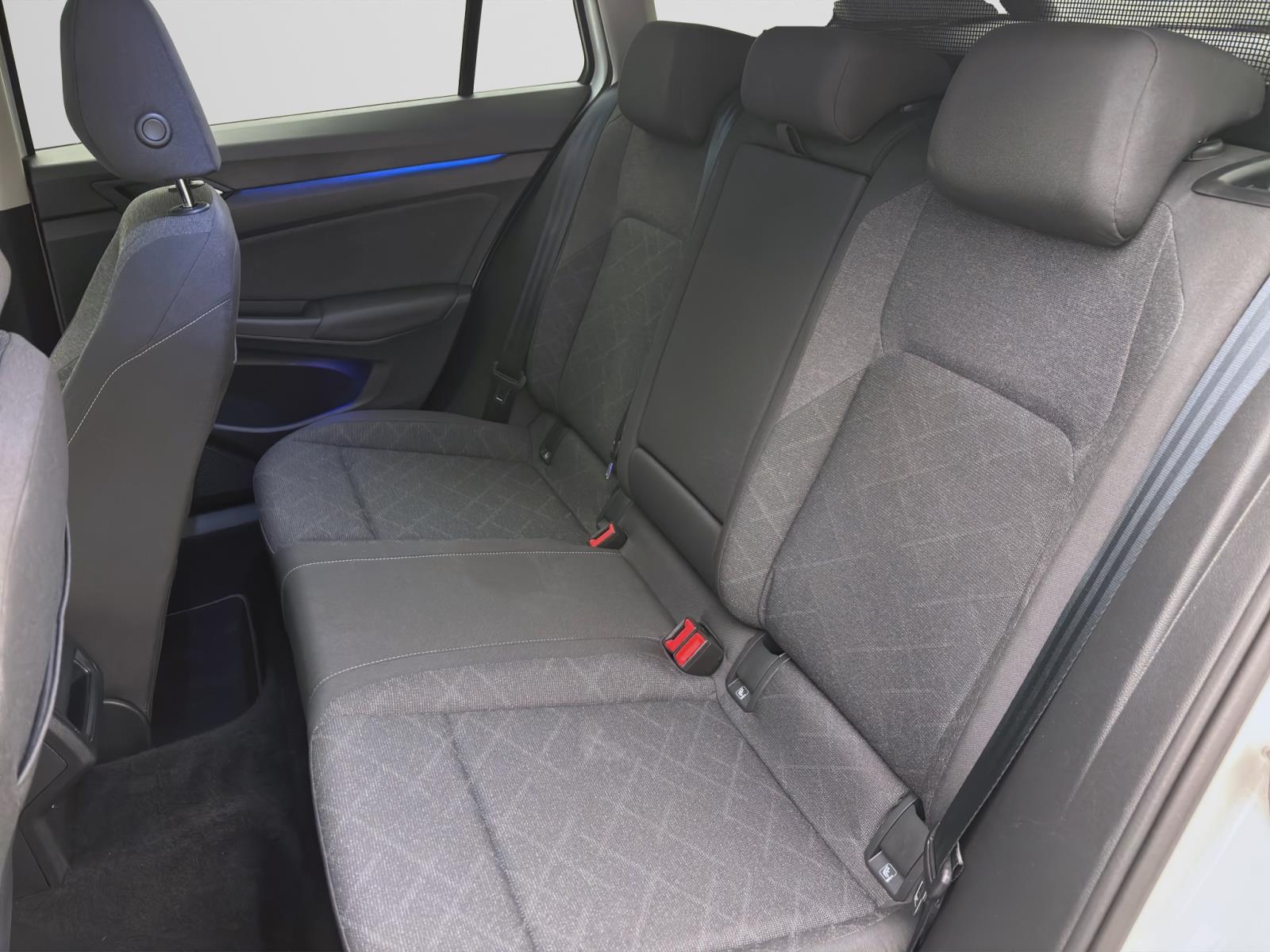 Volkswagen Golf Variant 2.0 TDI DSG LIFE NAVI KAMERA ACC LED