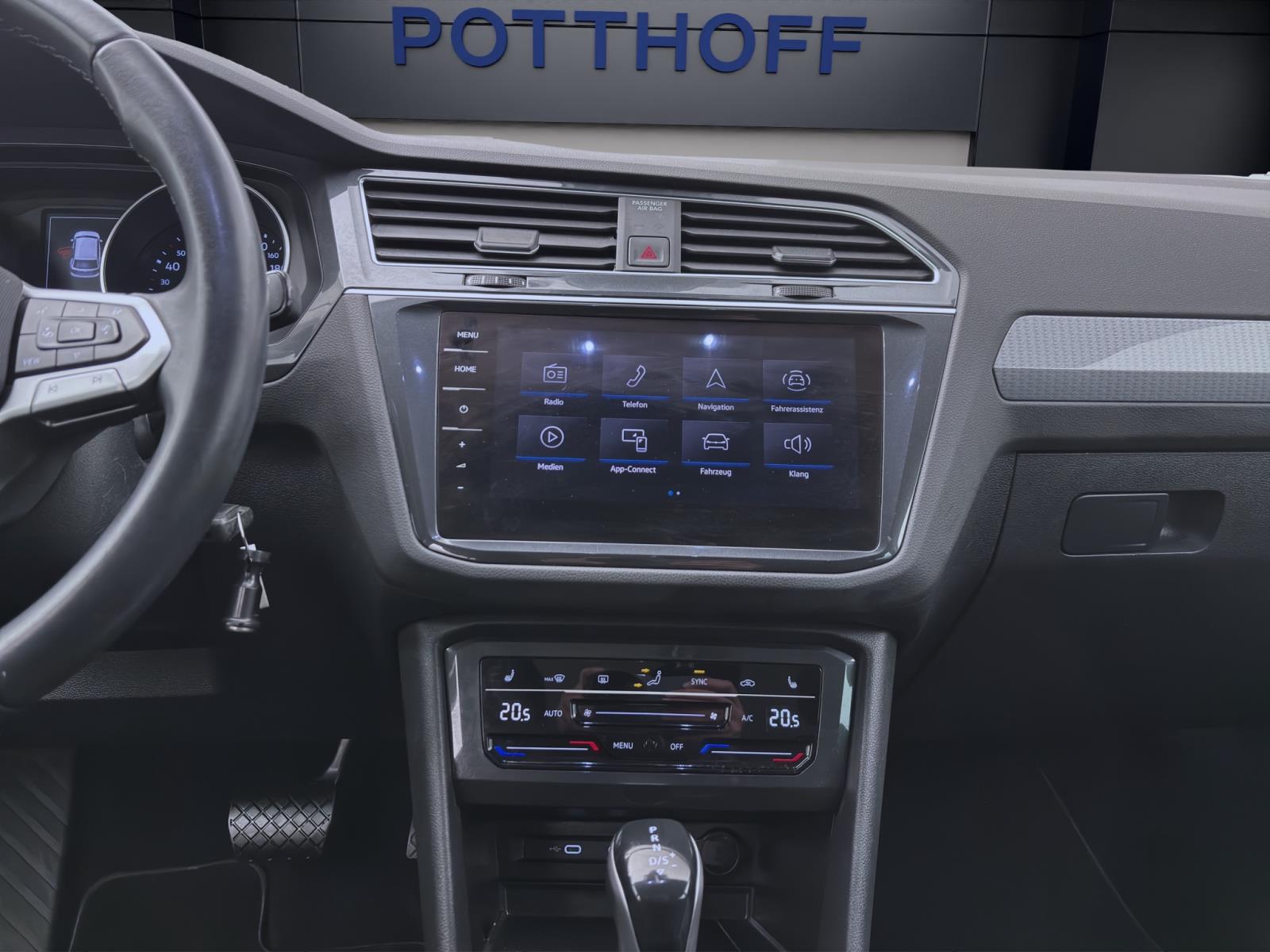 Volkswagen Tiguan 2.0 TDI DSG LIFE NAVI LED PDC KLIMA