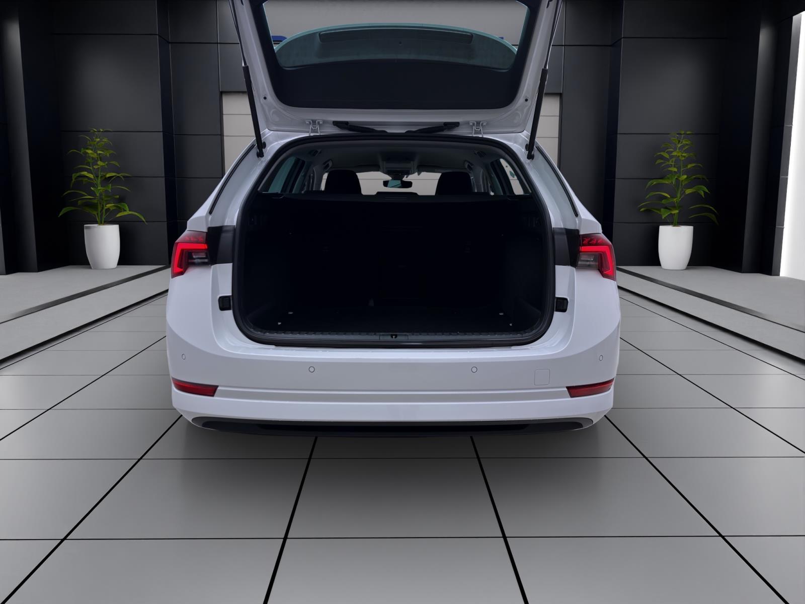 Skoda Octavia Combi 2.0 TDI DSG STYLE HuD LED NAVI LM18