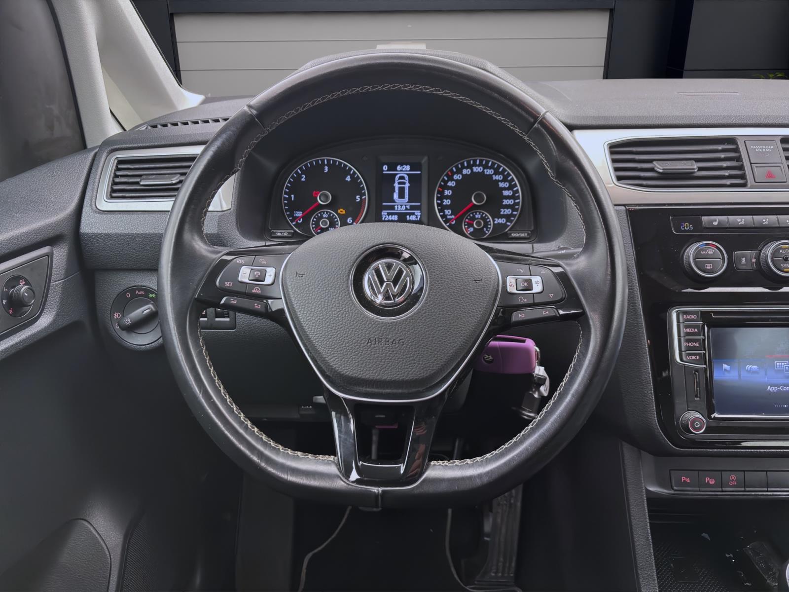 Volkswagen Caddy 2.0 TDI GENERATION FOUR STDHZG NAVI AHK