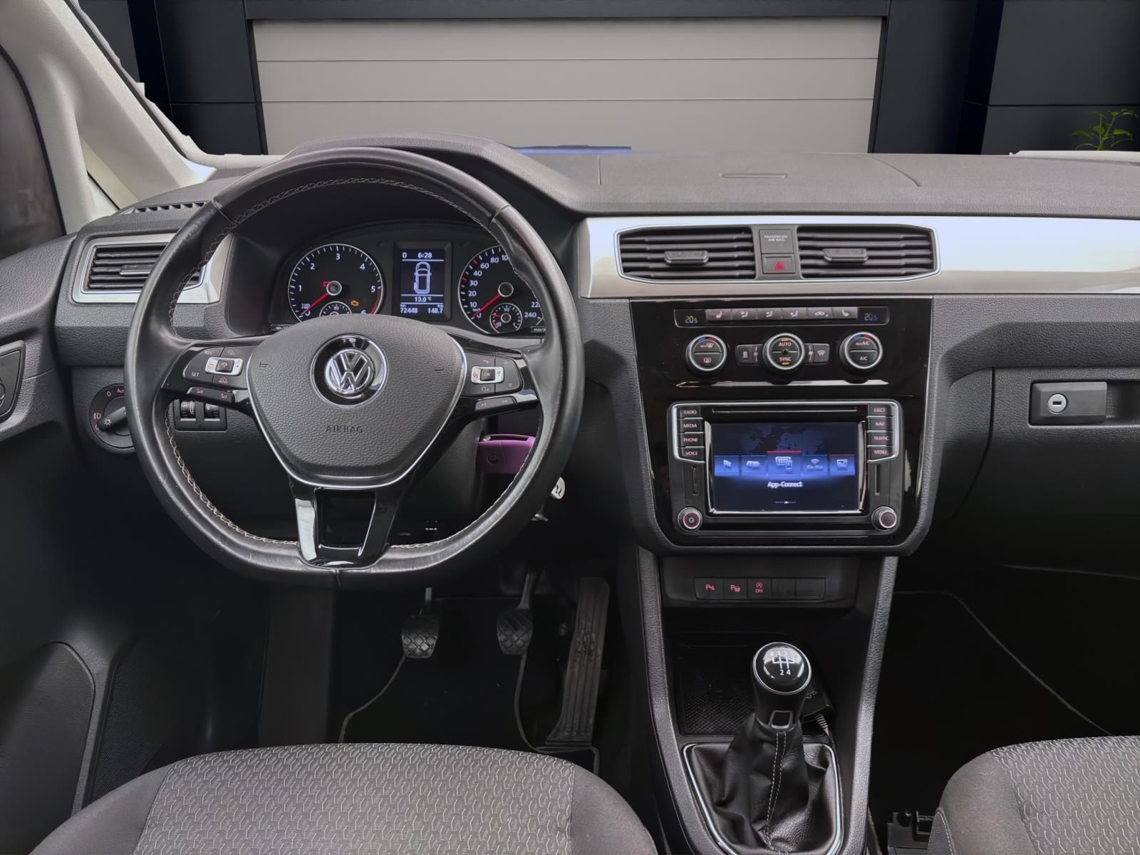 Volkswagen Caddy 2.0 TDI GENERATION FOUR STDHZG NAVI AHK