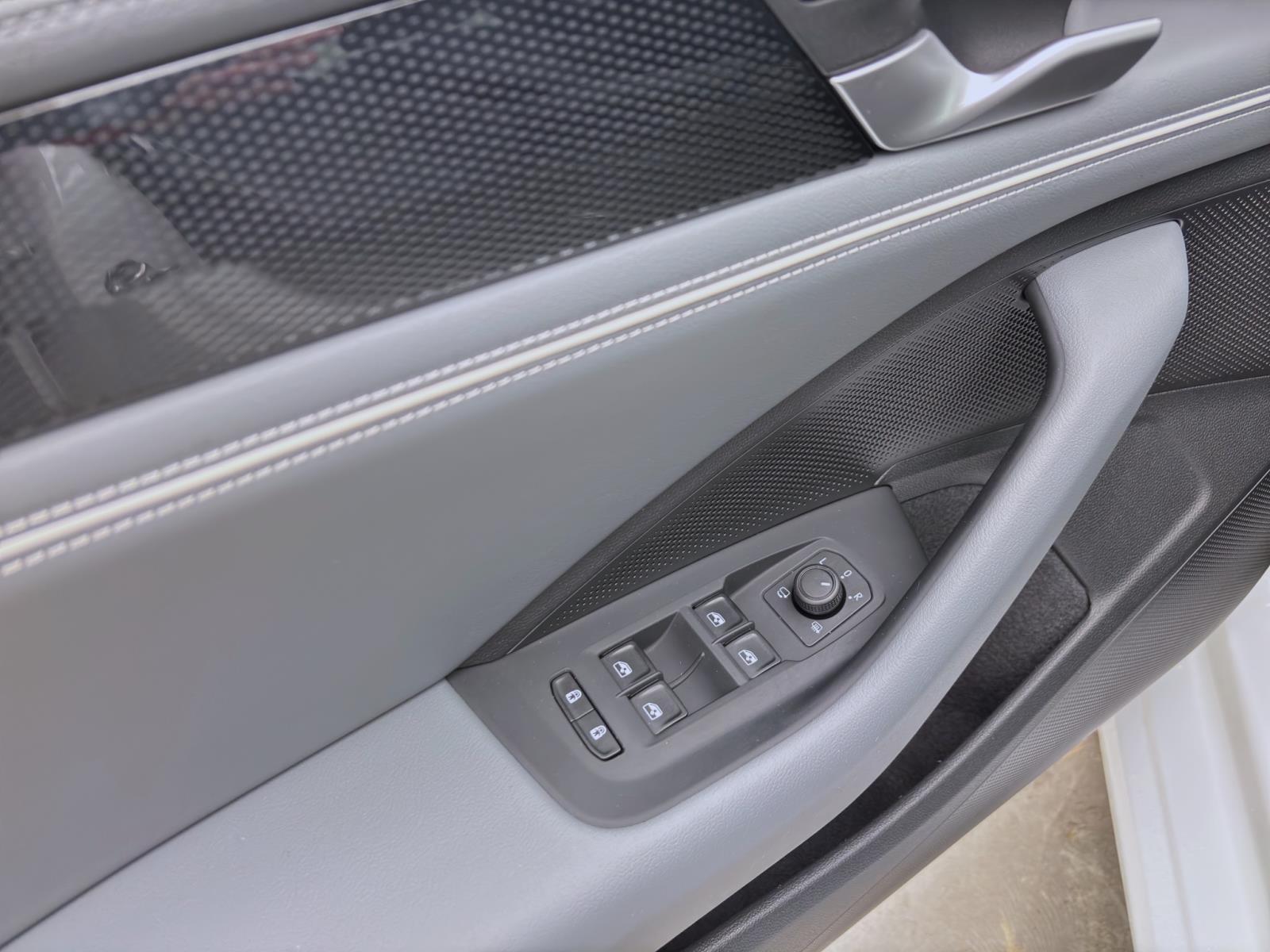 Volkswagen Passat Variant 2.0 TDI DSG BUSINESS NAVI KAMERA AHK PDC