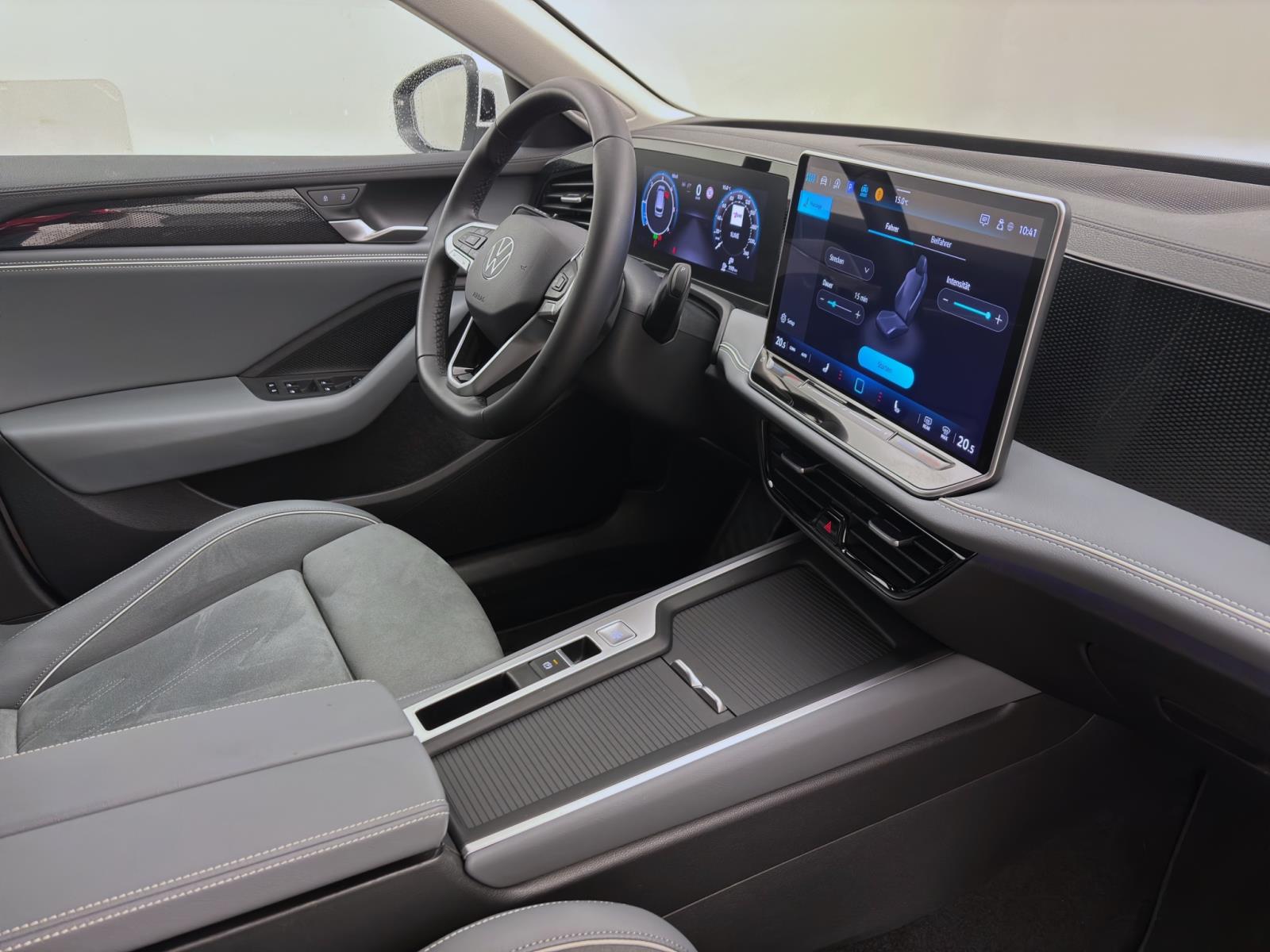 Volkswagen Passat Variant 2.0 TDI DSG BUSINESS NAVI KAMERA AHK PDC