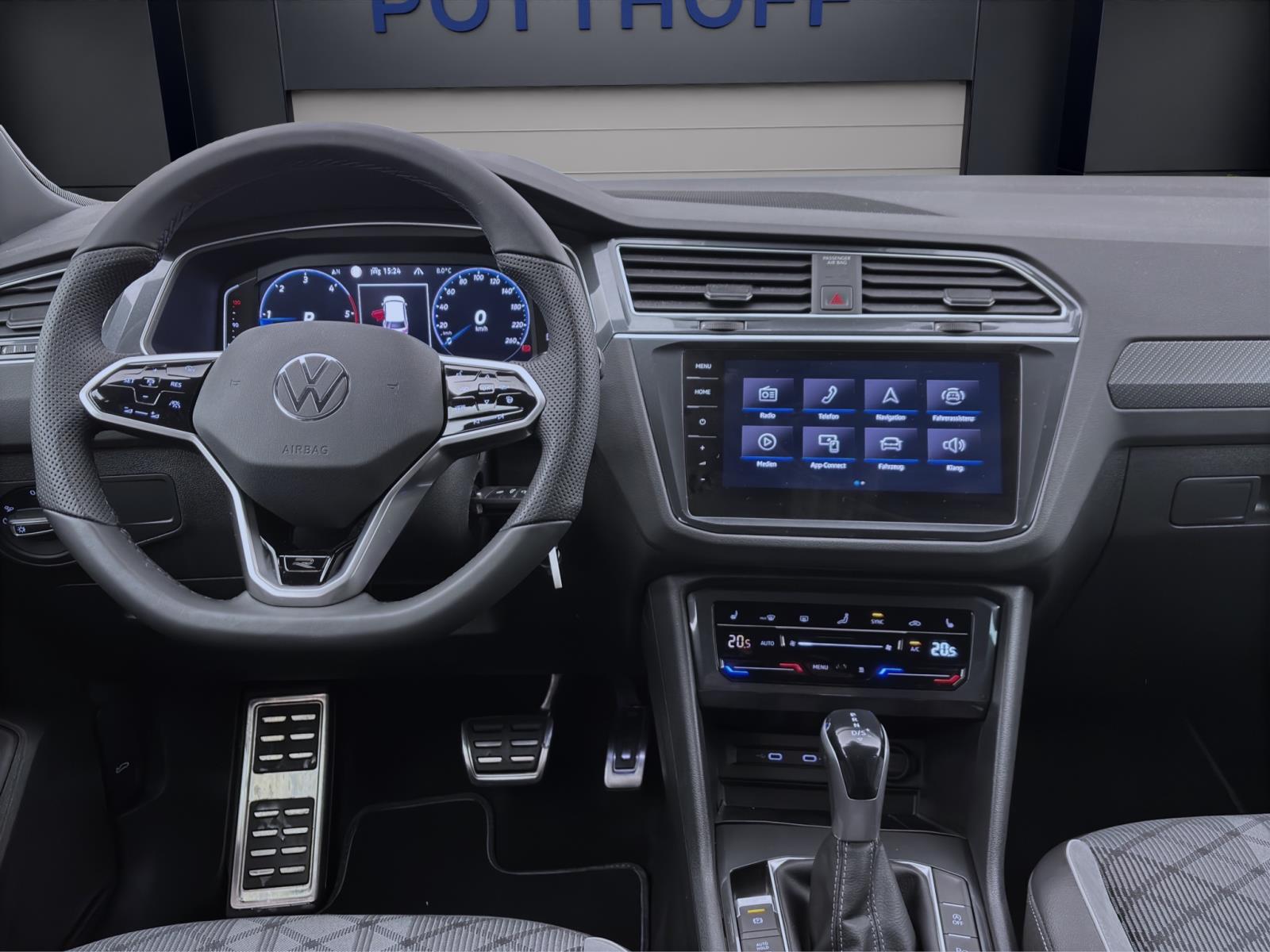 Volkswagen Tiguan 2.0 TDI DSG 4M R-LINE NAVI STDHZG PDC SITZHZG