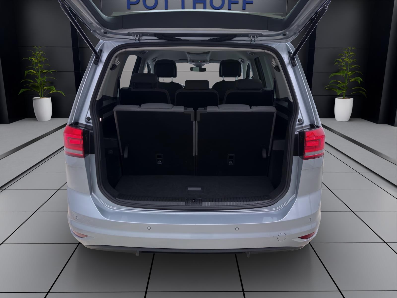 Volkswagen Touran 1.5 TSI DSG COMFORTLINE KAMERA NAVI AHK LM16