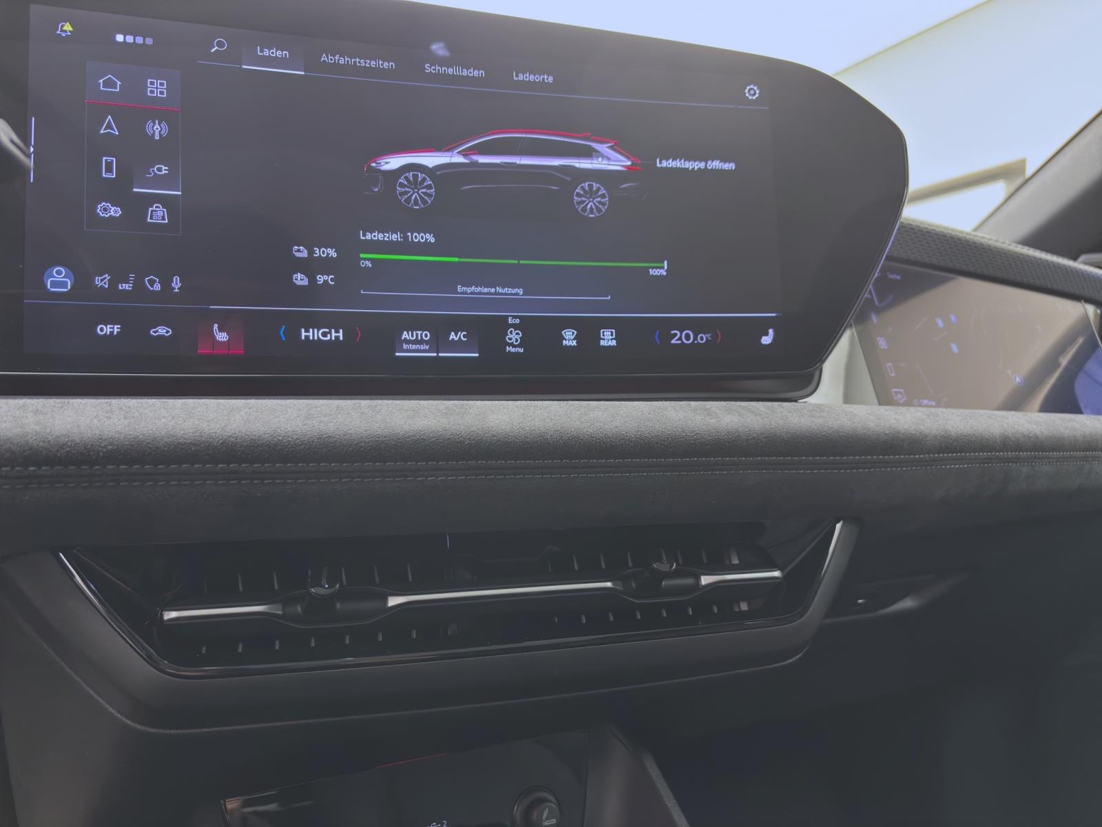 Audi A6 e-tron Avant PERFORMANCE S LINE PANO B&O HuD