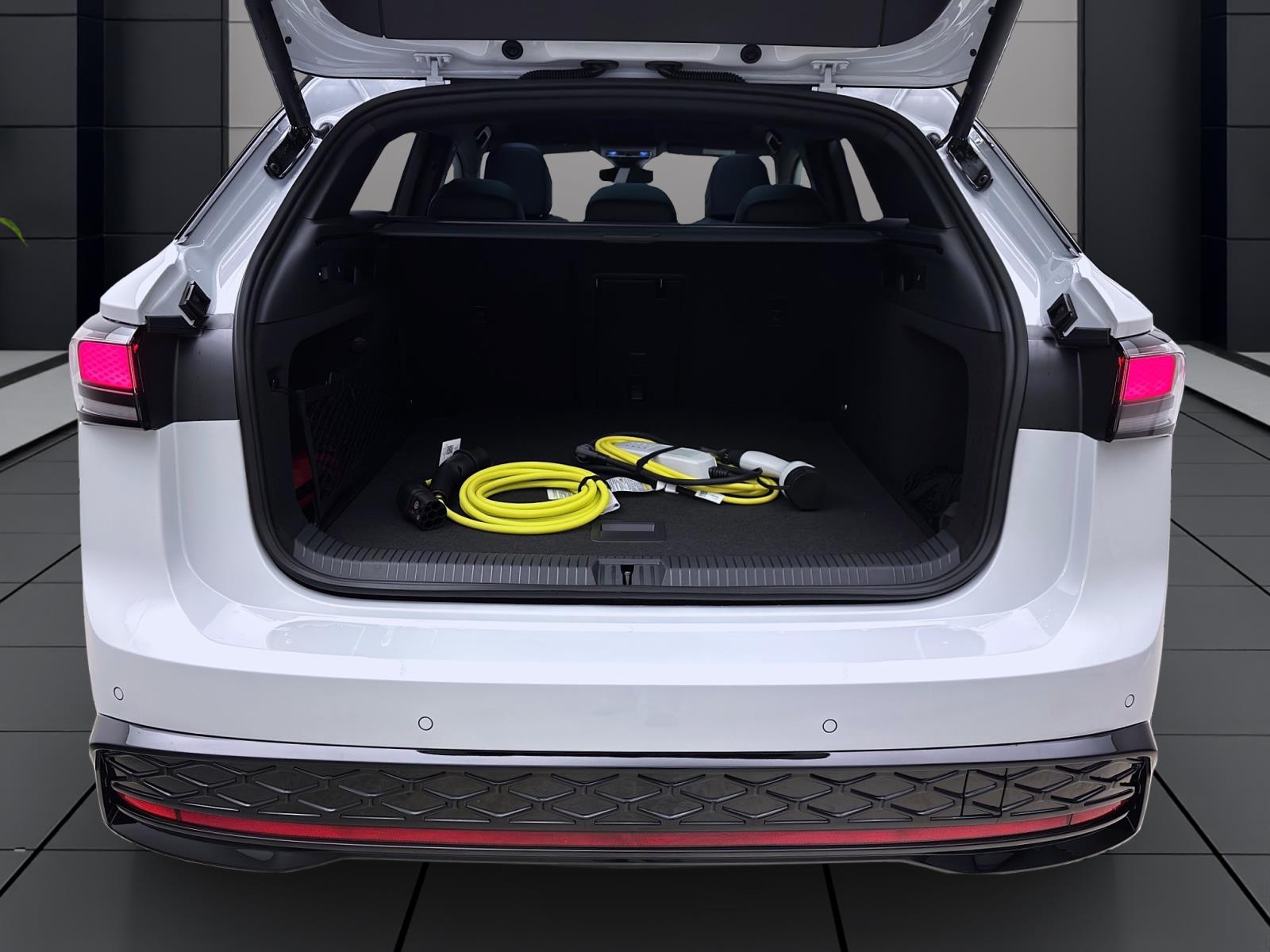 Volkswagen ID.7 Tourer 4M GTX PANO AHK IQ.LIGHT DCC