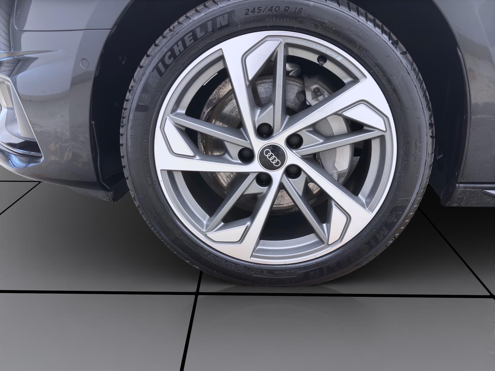 Audi A4 40 TFSI ADVANCED PDC MATRIX KAMERA VIRTUAL