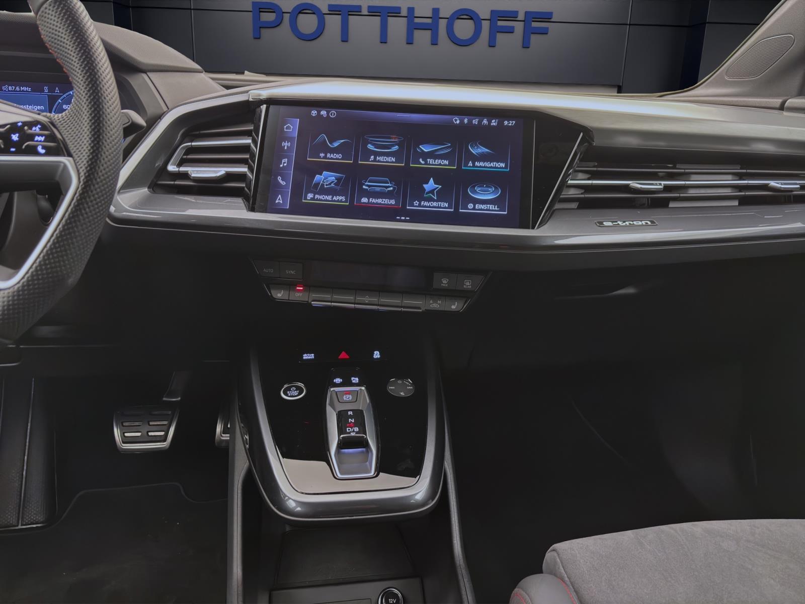 Audi Q4 e-tron Sportback 45 Q S LINE PDC KAMERA MATRIX AHK