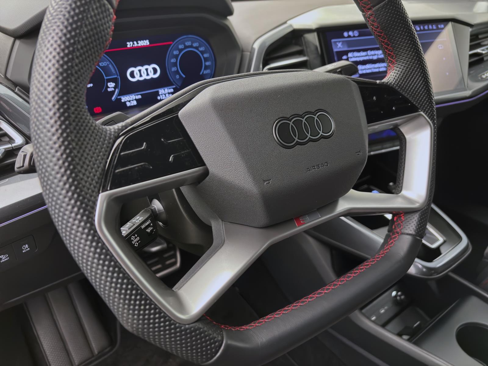 Audi Q4 e-tron Sportback 45 Q S LINE PDC KAMERA MATRIX AHK