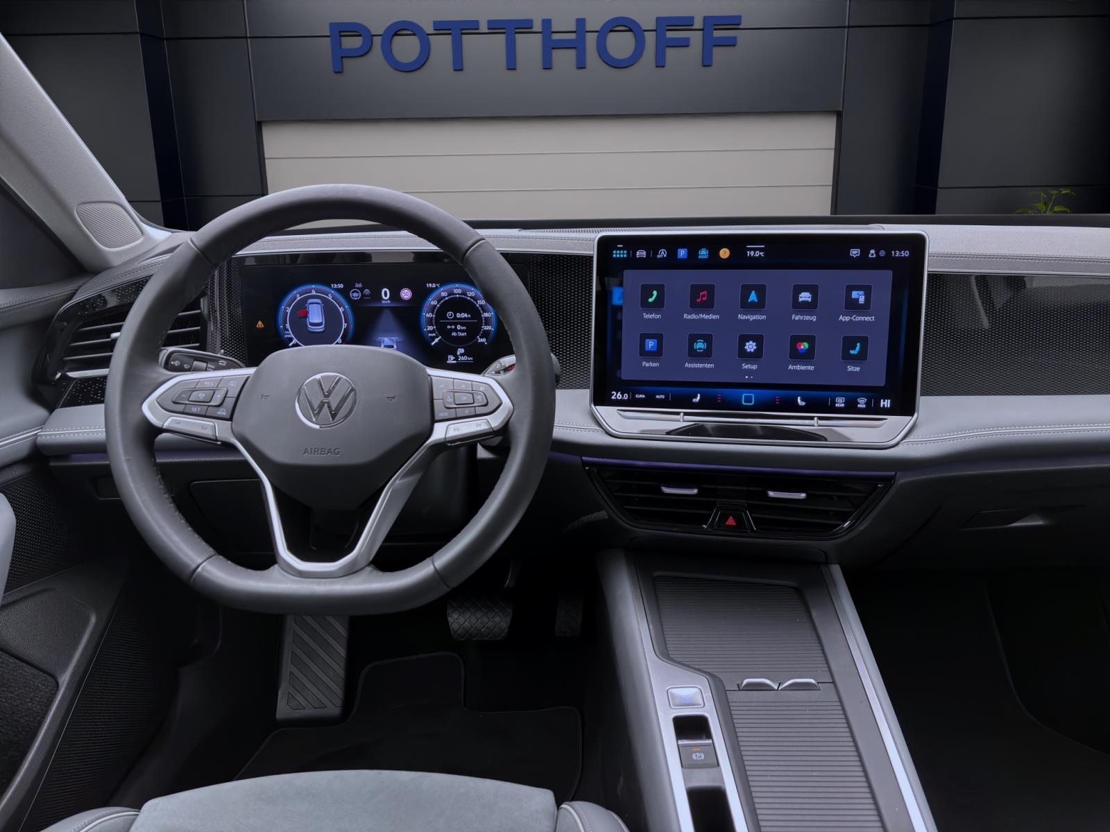 Volkswagen Passat Variant 1.5 eTSI DSG BUSINESS NAVI AHK KAMERA PDC