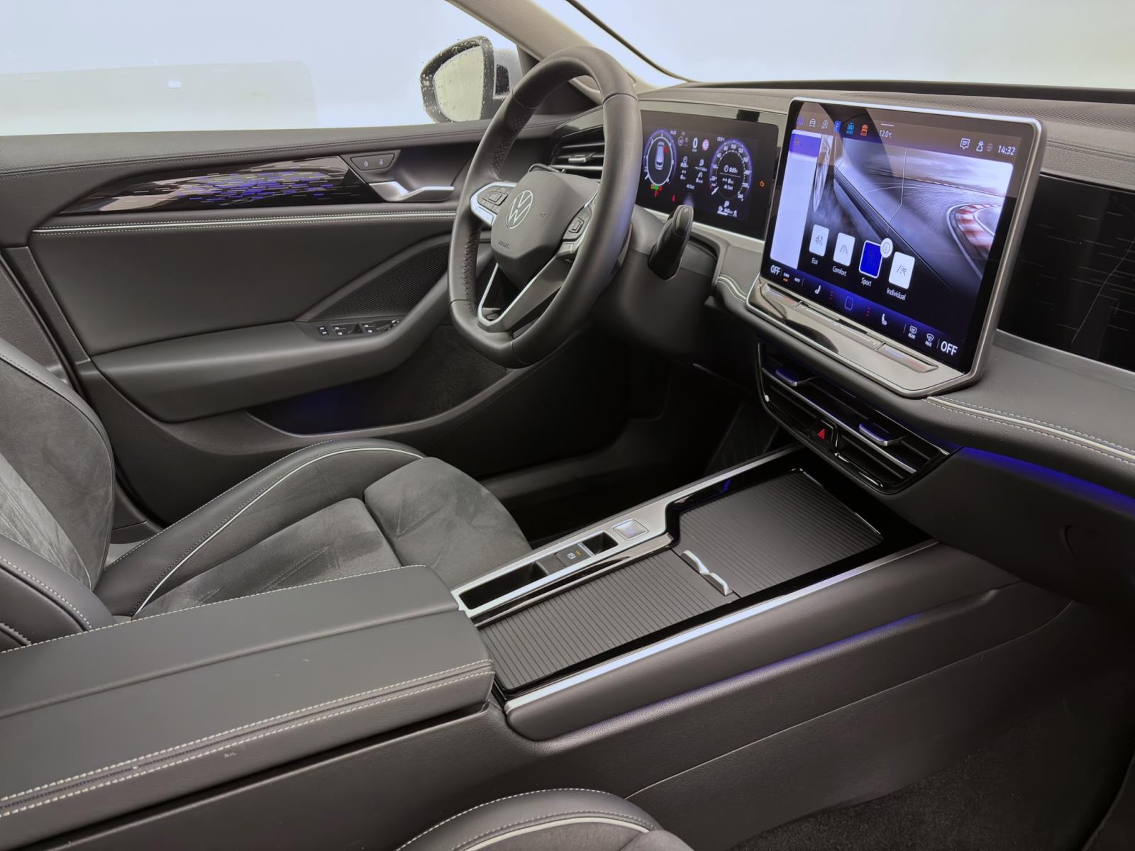 Volkswagen Passat Variant 2.0 TDI DSG ELEGANCE MATRIX AHK KAMERA NAVI