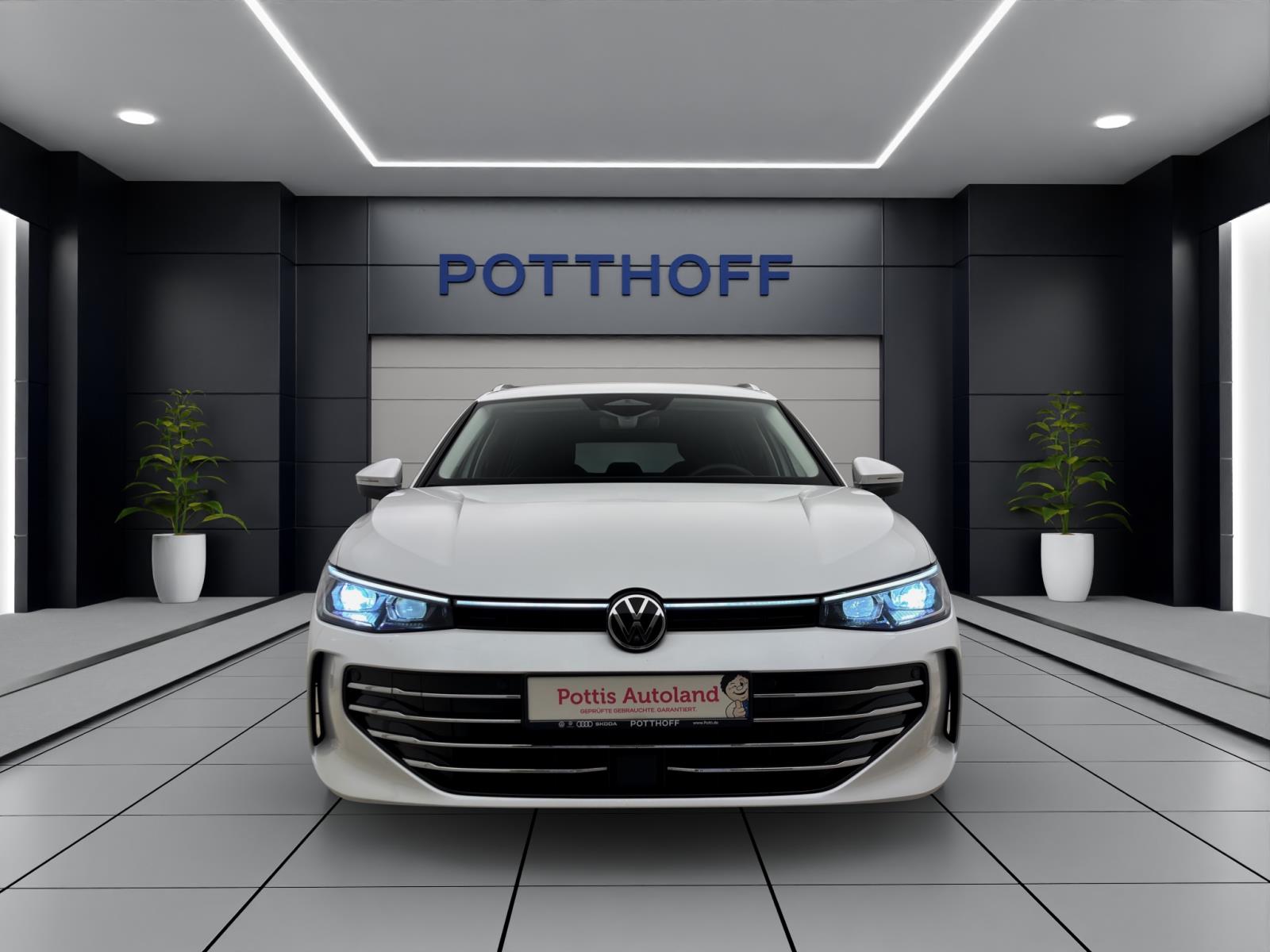 Volkswagen Passat Variant 2.0 TDI DSG ELEGANCE MATRIX AHK KAMERA SITZHZG
