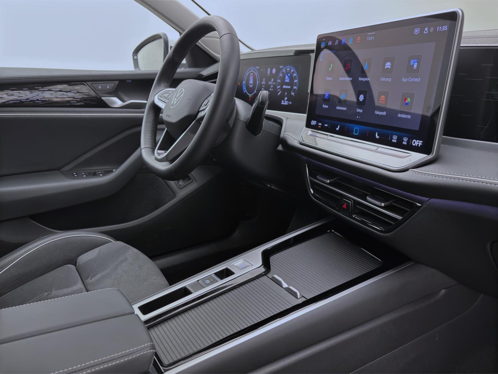Volkswagen Passat Variant 2.0 TDI DSG ELEGANCE MATRIX AHK KAMERA SITZHZG