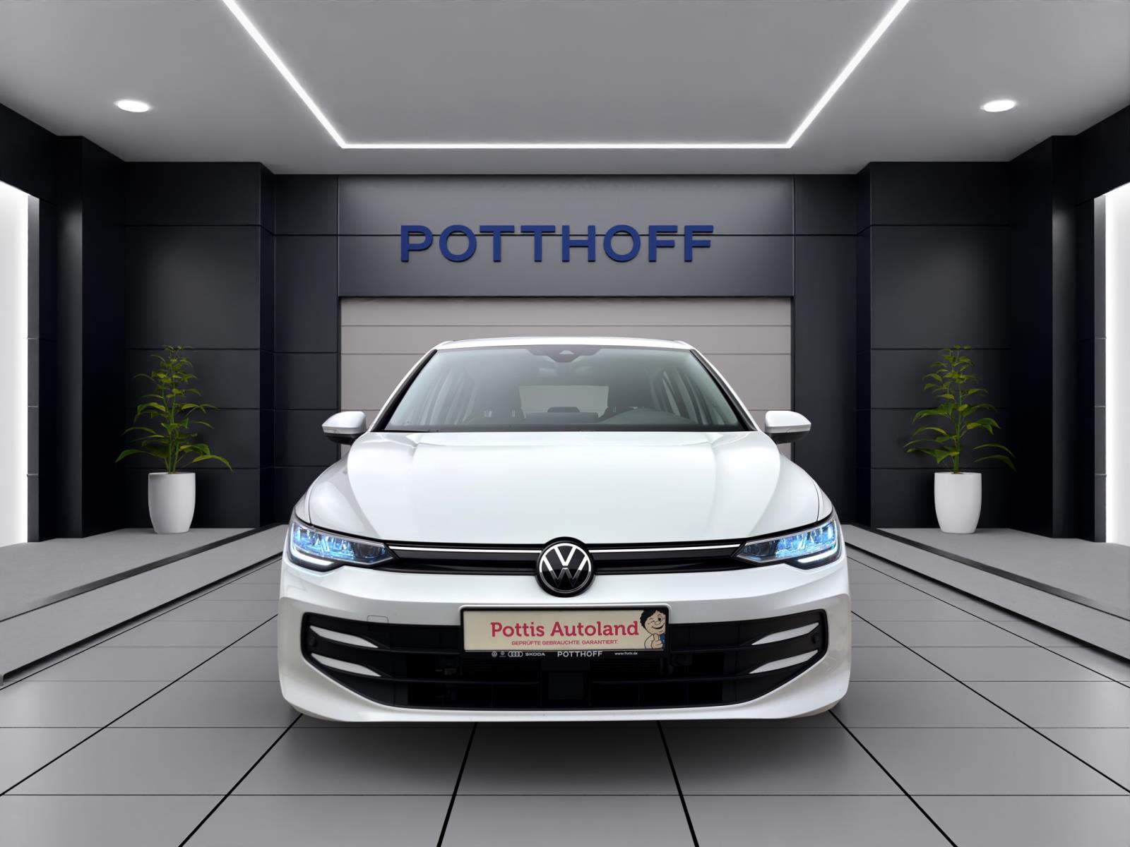Volkswagen Golf 1.5 TSI LIFE NAVI AHK KLIMA LED