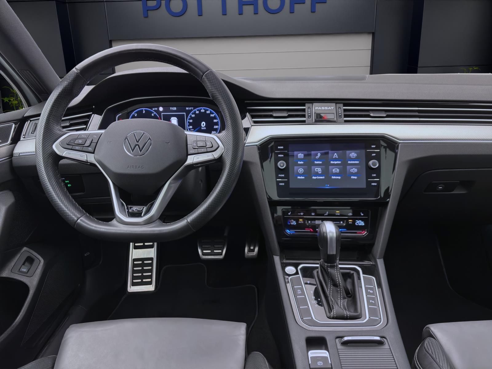Volkswagen Passat Variant 2.0 TDI DSG ELEGANCE PANO LEDER KAMERA PDC