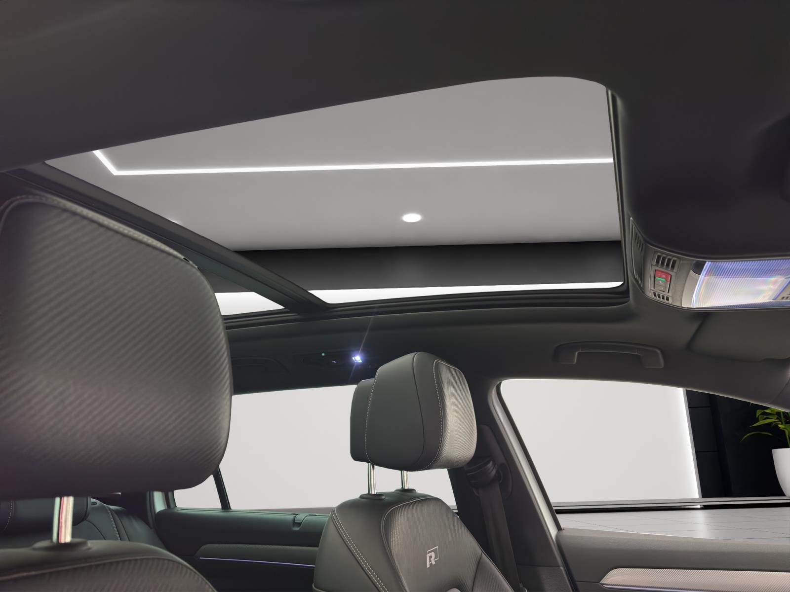 Volkswagen Passat Variant 2.0 TDI DSG ELEGANCE PANO LEDER KAMERA PDC