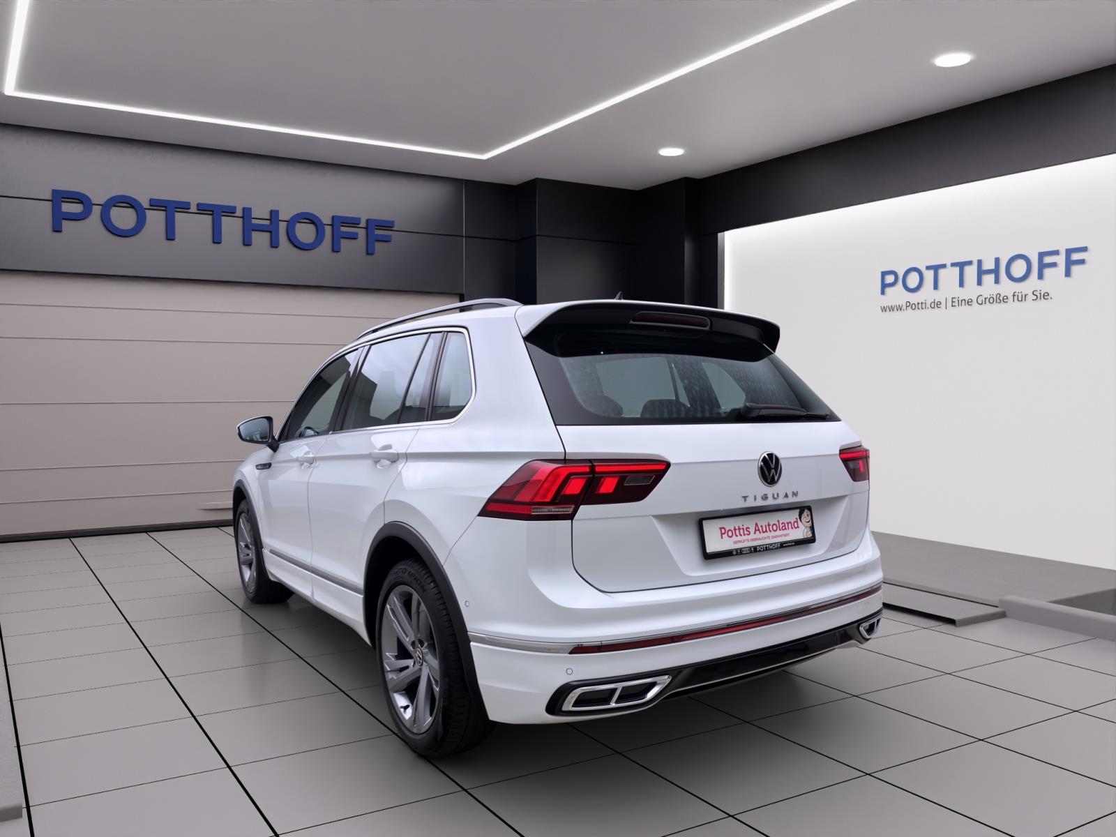 Volkswagen Tiguan 2.0 TDI R-LINE NAVI AHK PANO MATRIX