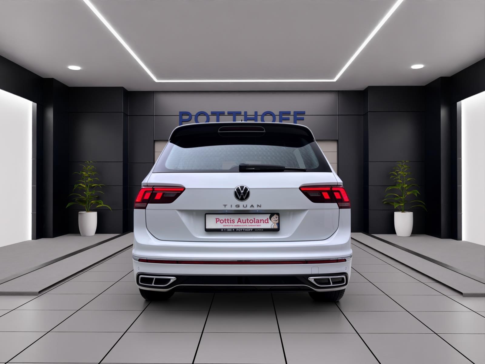 Volkswagen Tiguan 2.0 TDI R-LINE NAVI AHK PANO MATRIX