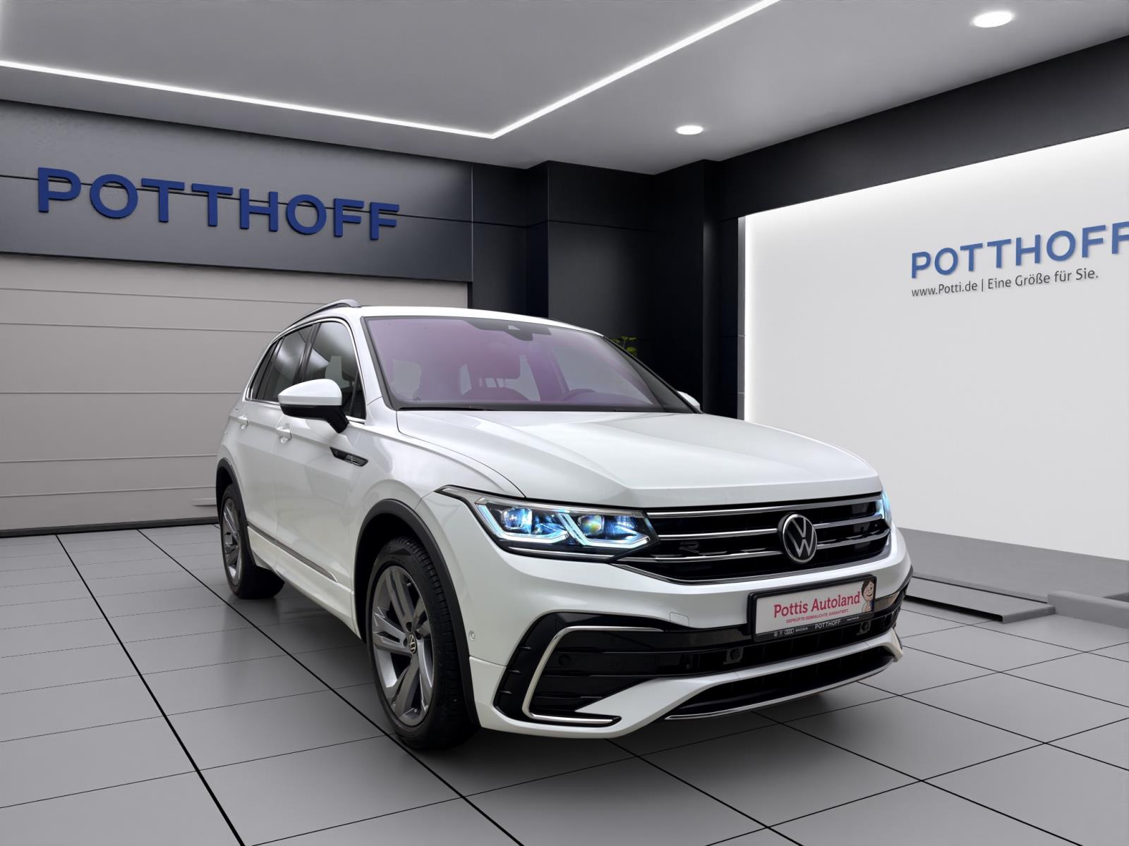 Volkswagen Tiguan 2.0 TDI R-LINE NAVI AHK PANO MATRIX