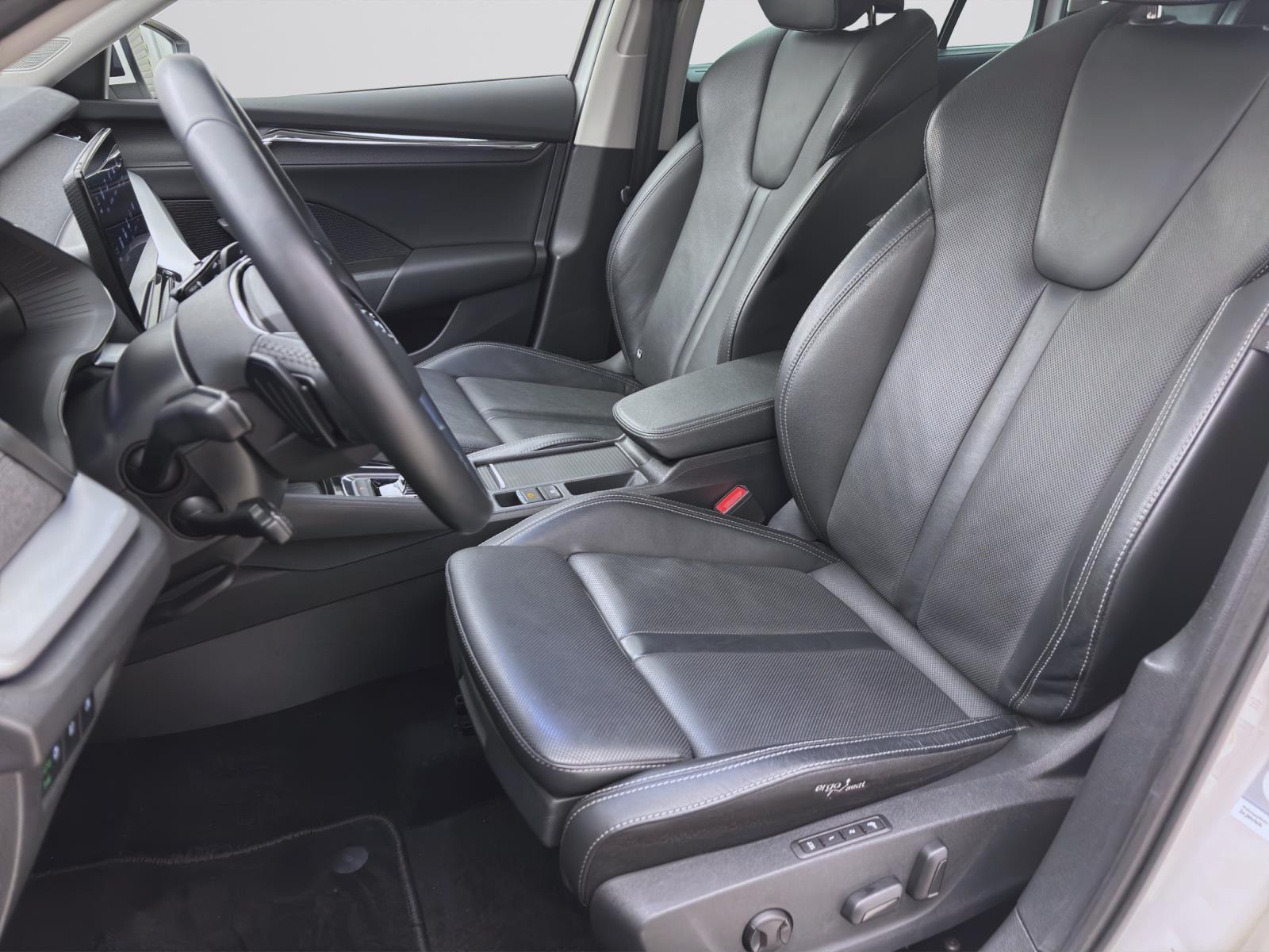 Skoda Octavia Combi 2.0 TDI DSG STYLE PANO STDHZG HuD NAVI