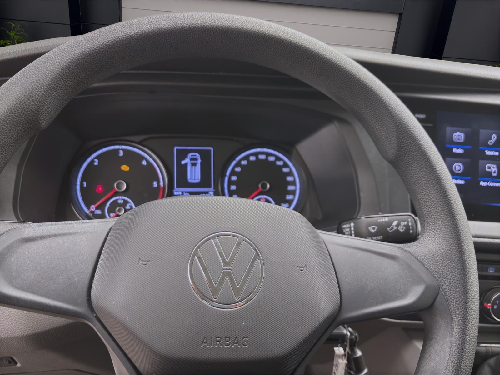 Volkswagen T6.1 Transporter Kombi 2.0 TDI 9-SITZER NAVI KLIMA PDC