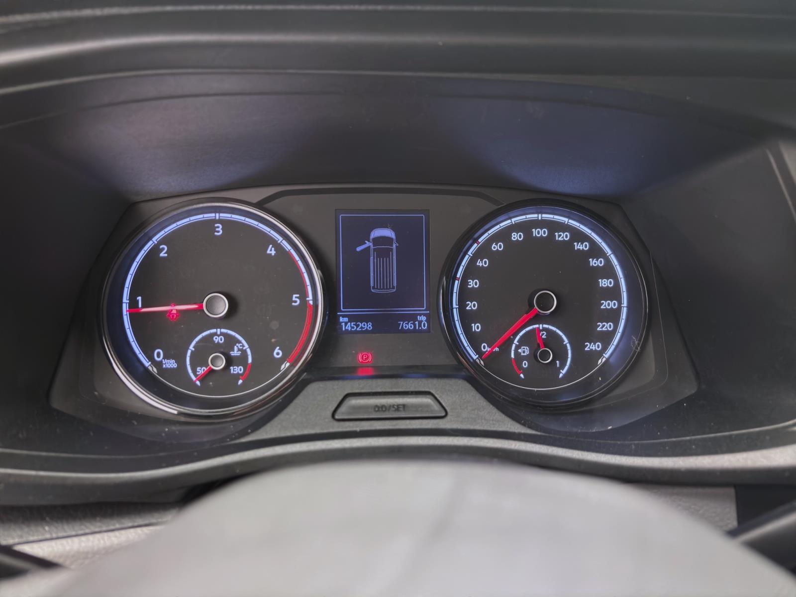 Volkswagen T6.1 Transporter Kombi 2.0 TDI 9-SITZER NAVI PDC KLIMA