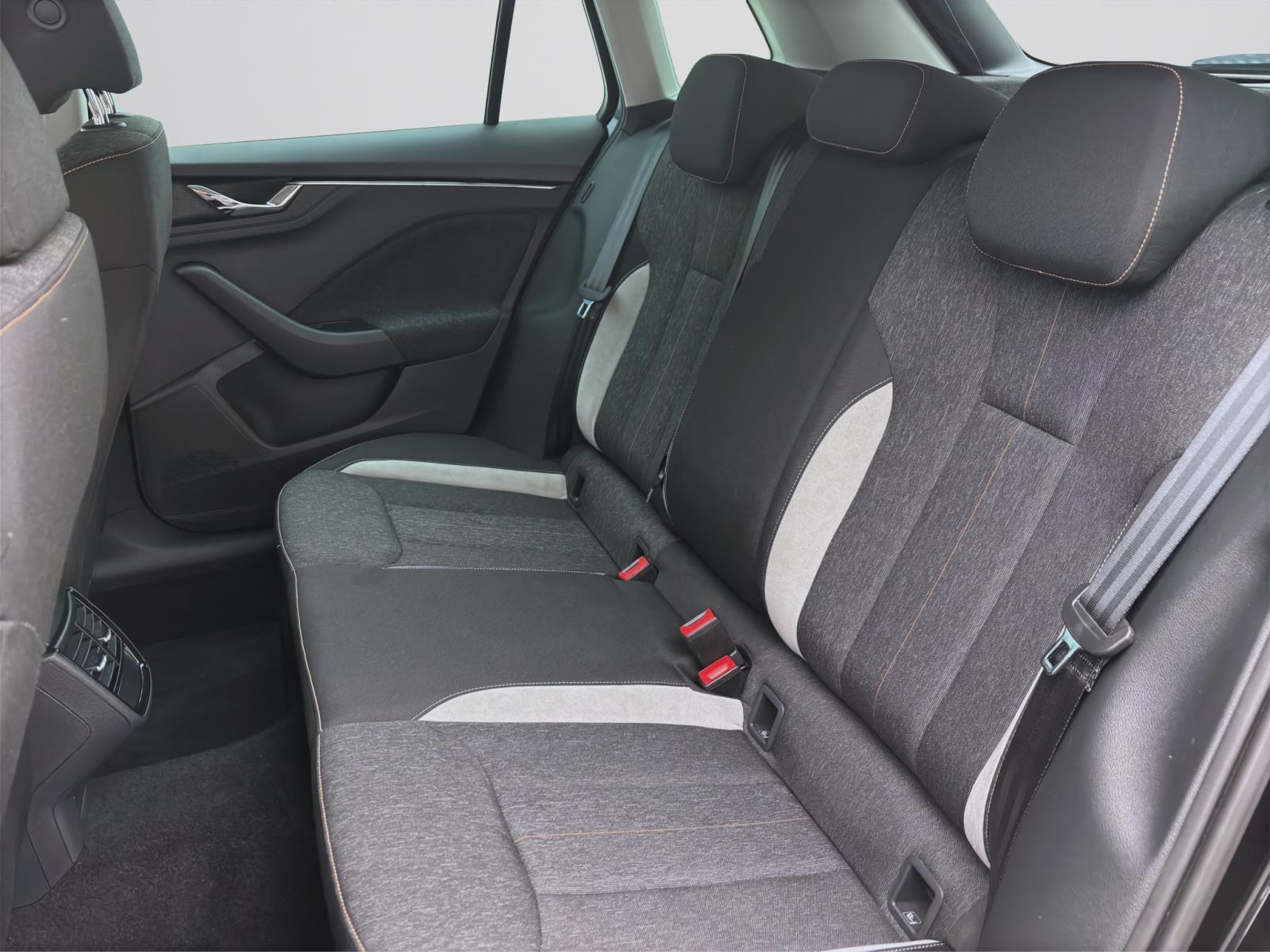Skoda Kamiq 1.0 TSI STYLE KAMERA SITZHZG PDC