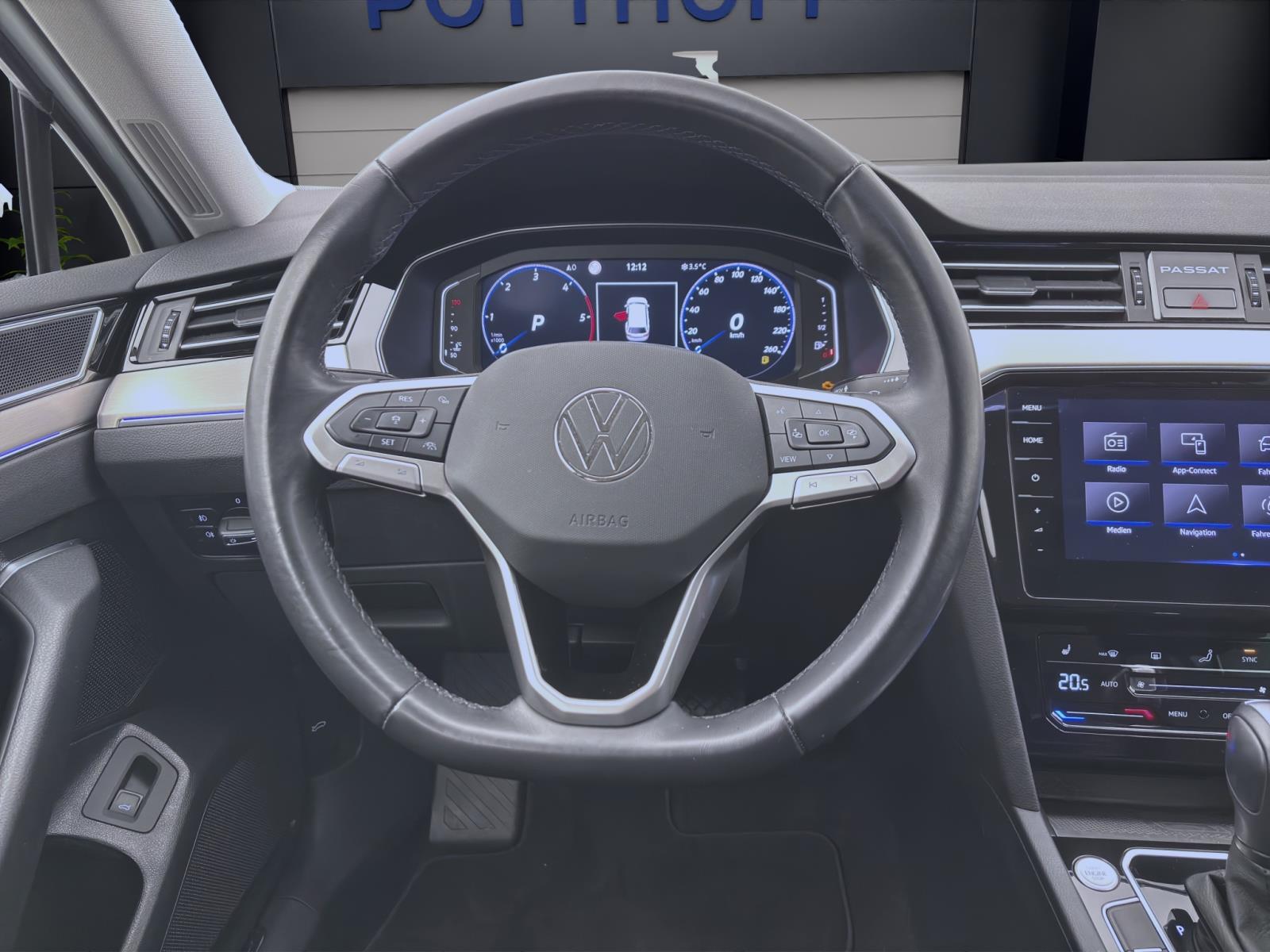 Volkswagen Passat Variant 2.0 TDI DSG ELEGANCE HuD IQ.LIGHT AHK KAMERA