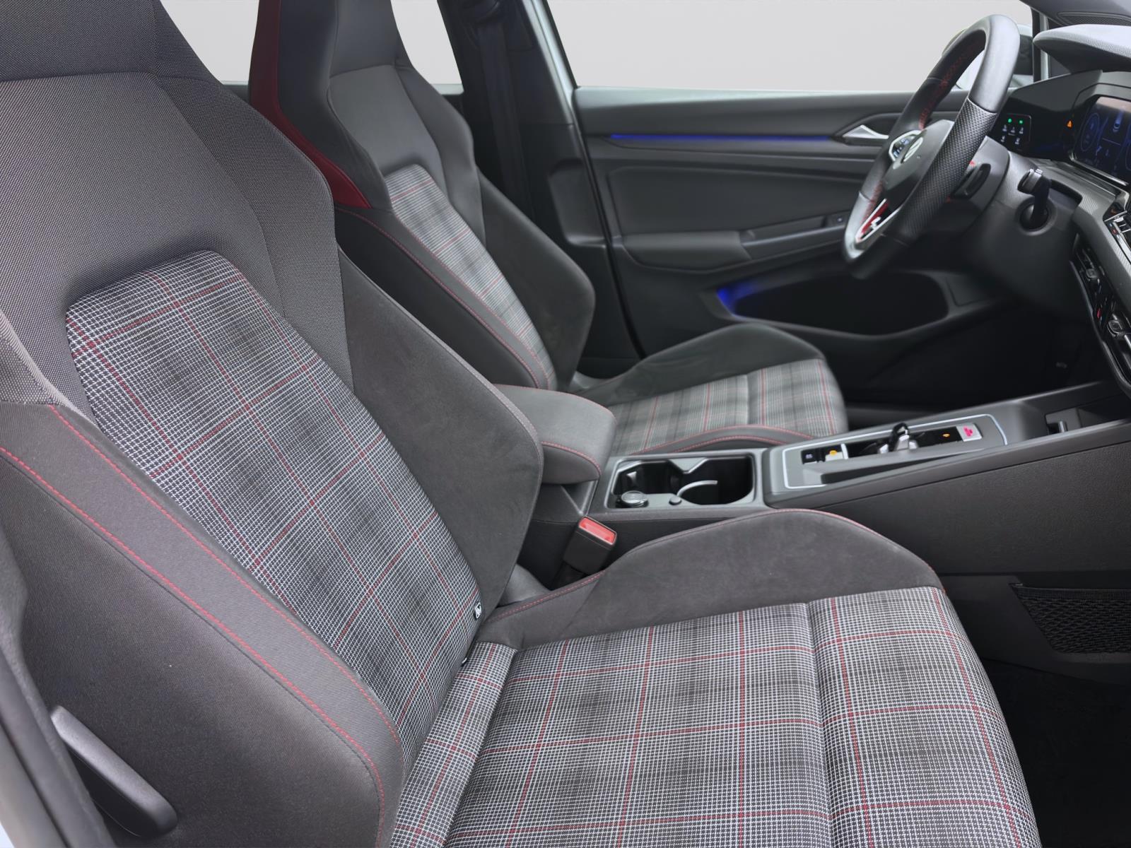Volkswagen Golf GTI BLACK STYLE NAVI IQ.LIGHT KAMERA