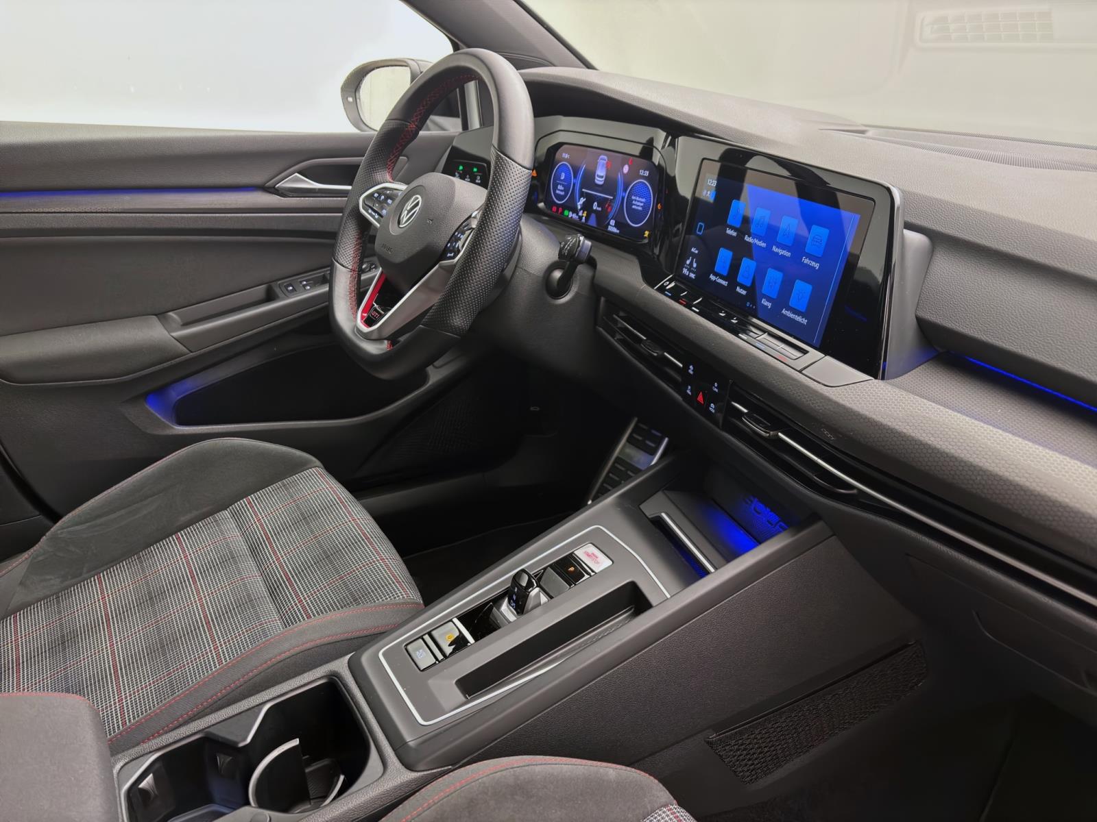Volkswagen Golf GTI BLACK STYLE NAVI IQ.LIGHT KAMERA