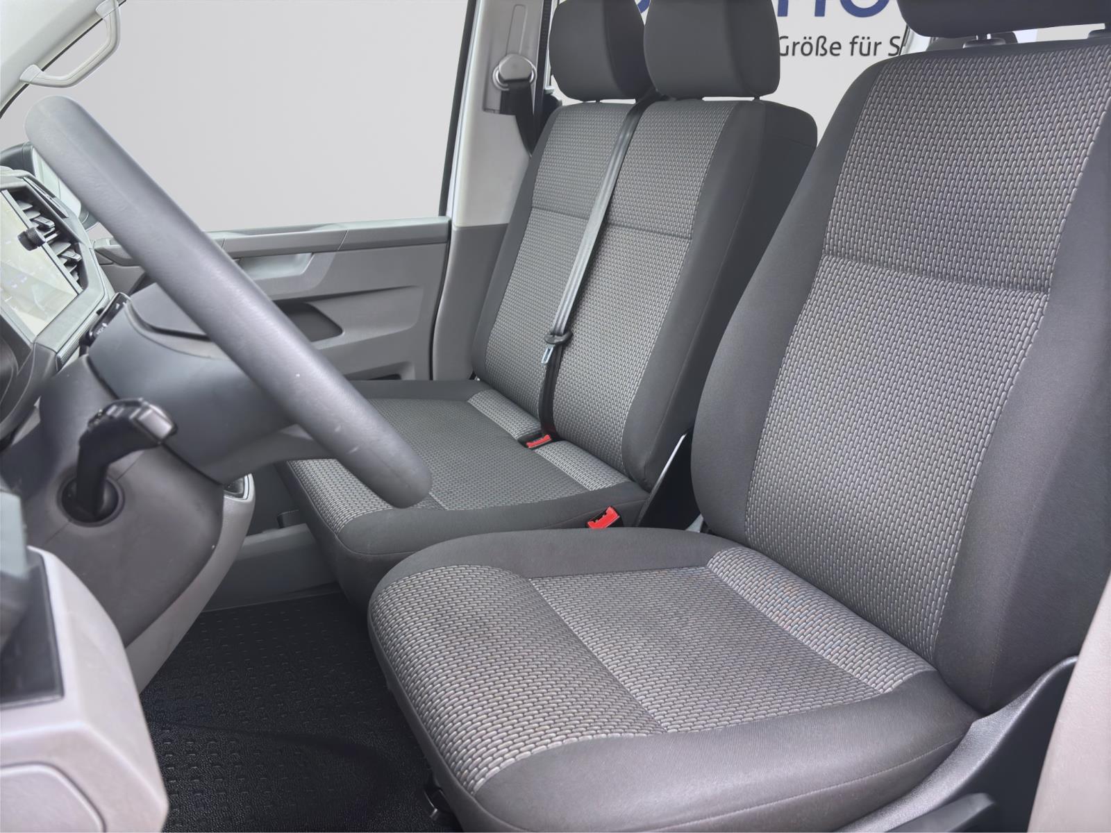 Volkswagen T6.1 Transporter Kombi 2.0 TDI 9-SITZER NAVI KLIMA PDC