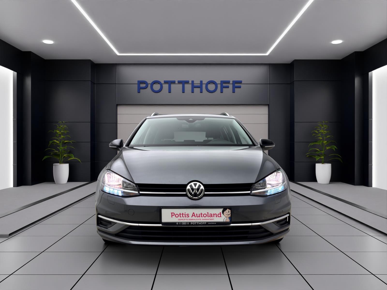 Volkswagen Golf Variant 1.0 TSI IQ.DRIVE NAVI ACC SITZHZG