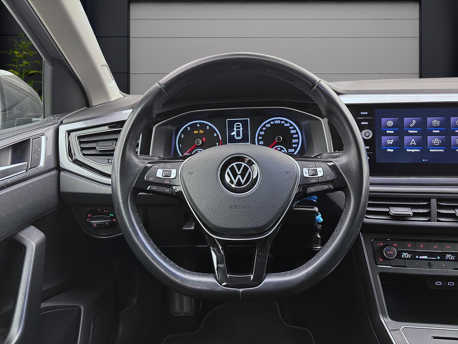 Volkswagen Polo 1.0 TSI HIGHLINE NAVI PDC SITZHZG ACC