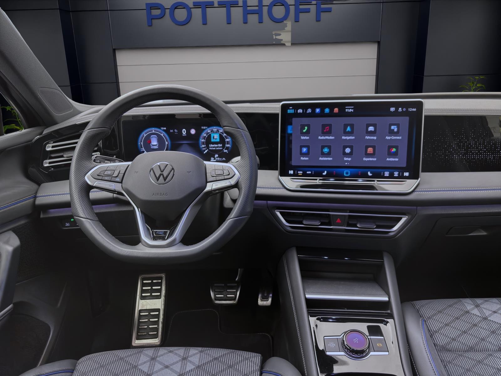 Volkswagen Tiguan 2.0 TDI DSG R-LINE NAVI AHK KAMERA PDC