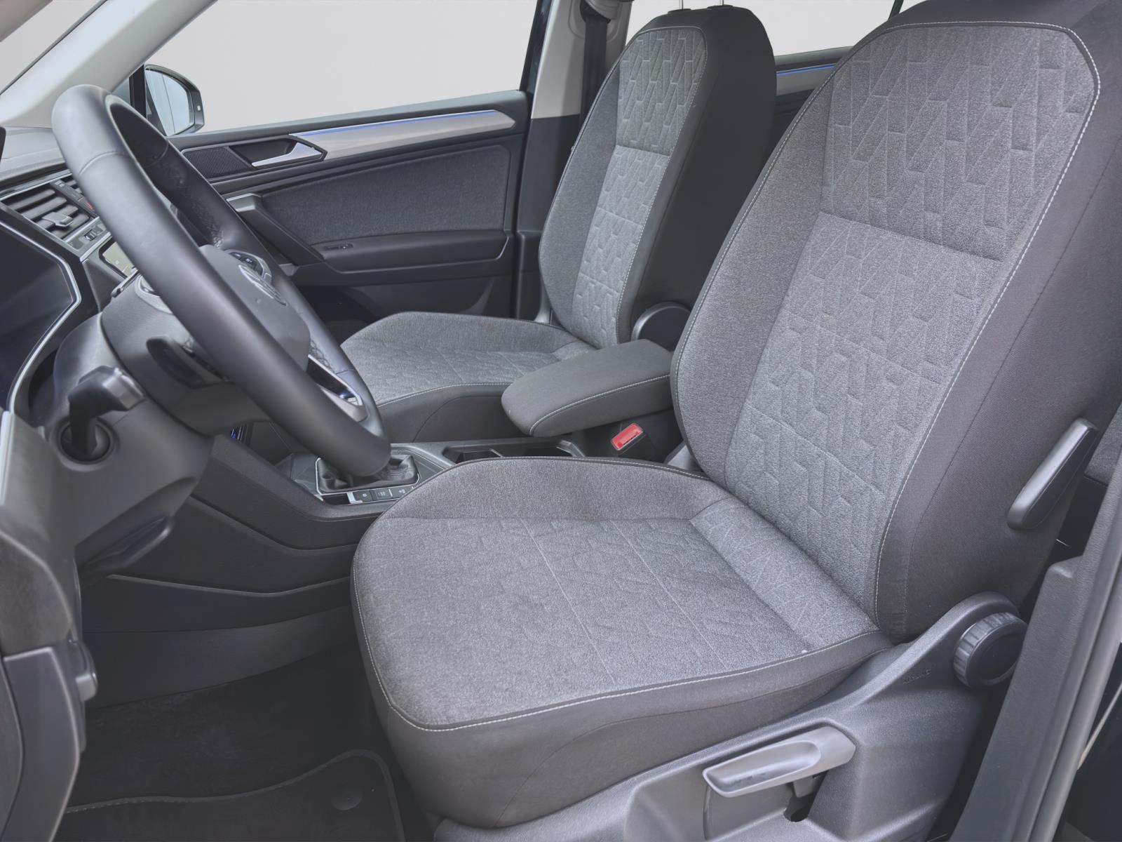 Volkswagen Tiguan Allspace 2.0 TDI DSG LIFE NAVI AHK KAMERA PDC