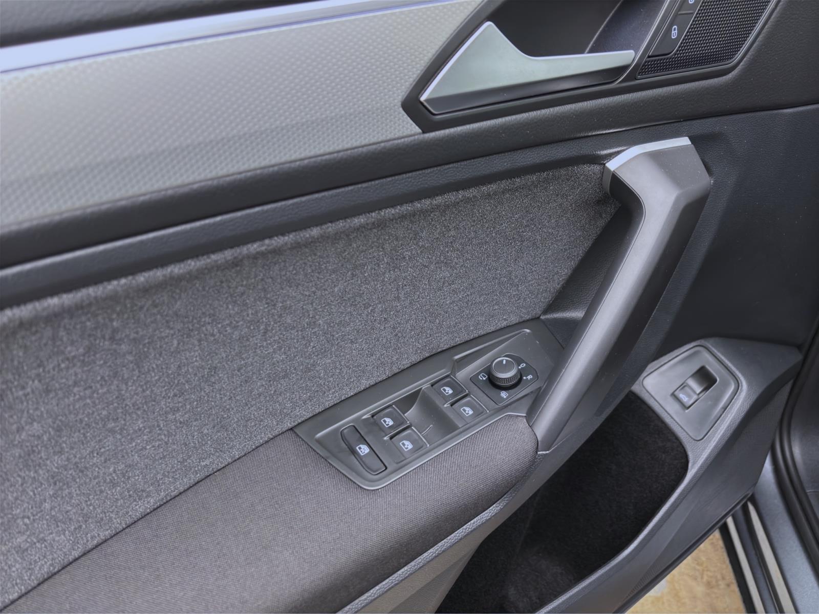 Volkswagen Tiguan Allspace 1.5 TSI LIFE NAVI AHK KAMERA PDC