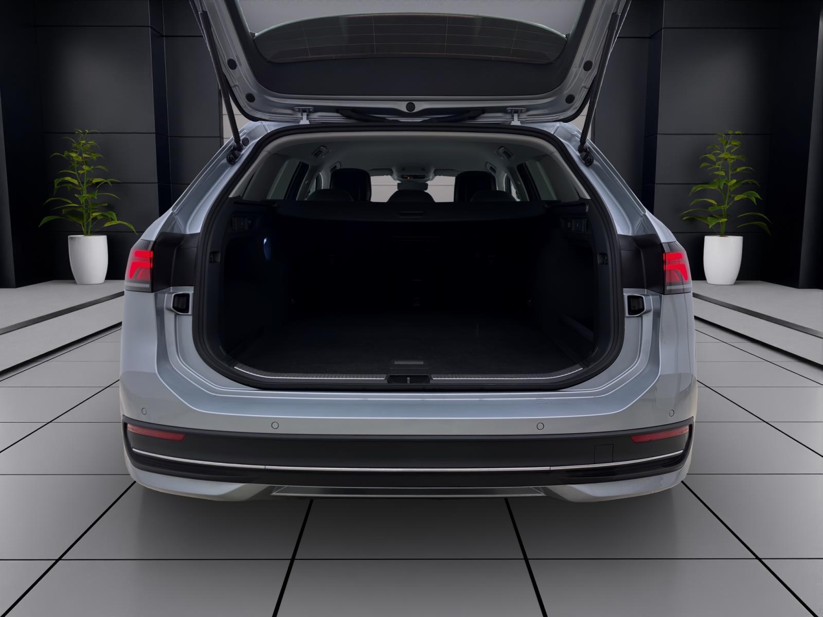 Volkswagen Passat Variant 1.5 eTSI DSG BUSINESS NAVI AHK KAMERA PDC