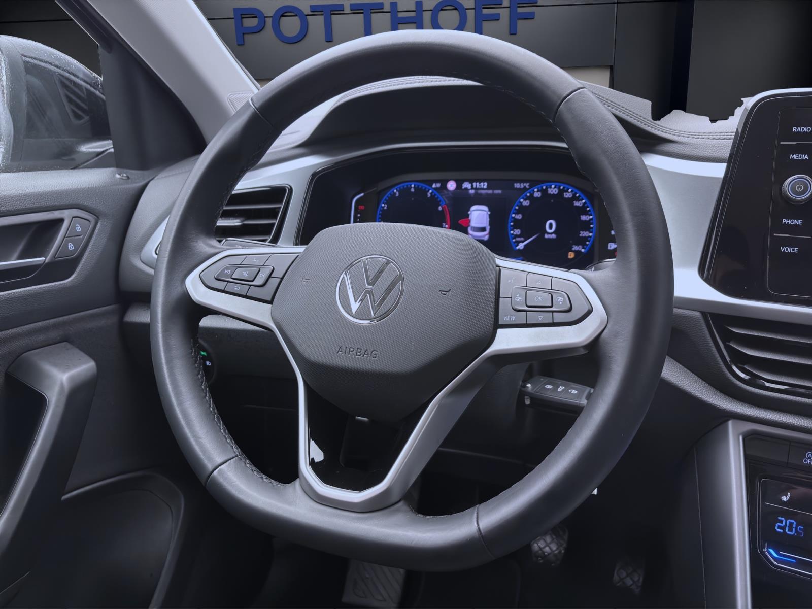 Volkswagen T-Roc 1.0 TSI LIFE NAVI PDC SITZHZG LED