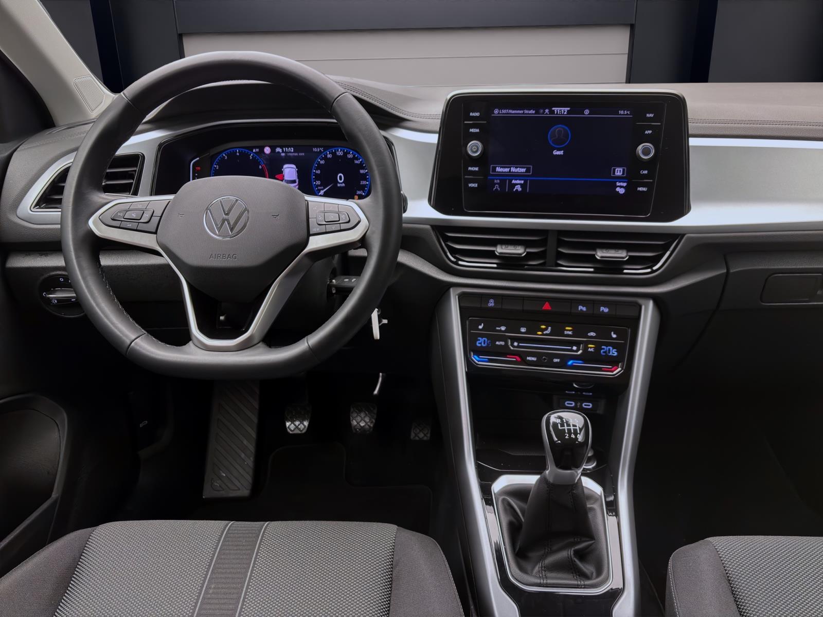Volkswagen T-Roc 1.0 TSI LIFE NAVI PDC SITZHZG LED