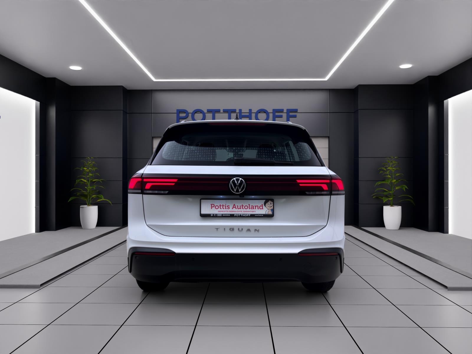 Volkswagen Tiguan 2.0 TDI DSG LIFE NAVI AHK KAMERA LED