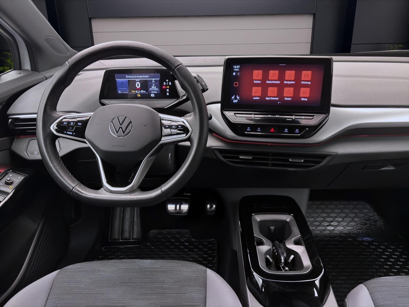 Volkswagen ID.4 PURE NAVI PDC KLIMA SITZHZG LED