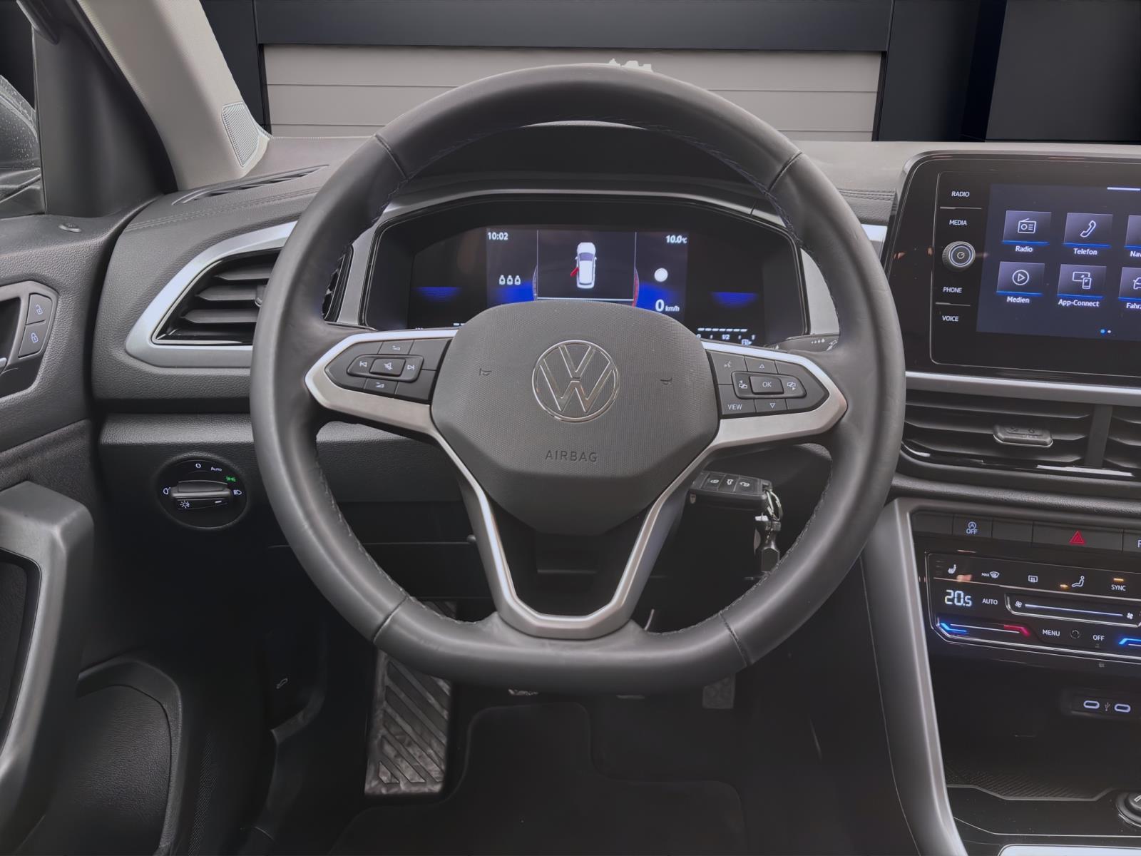 Volkswagen T-Roc 1.0 TSI LIFE NAVI KLIMA PDC SITZHZG