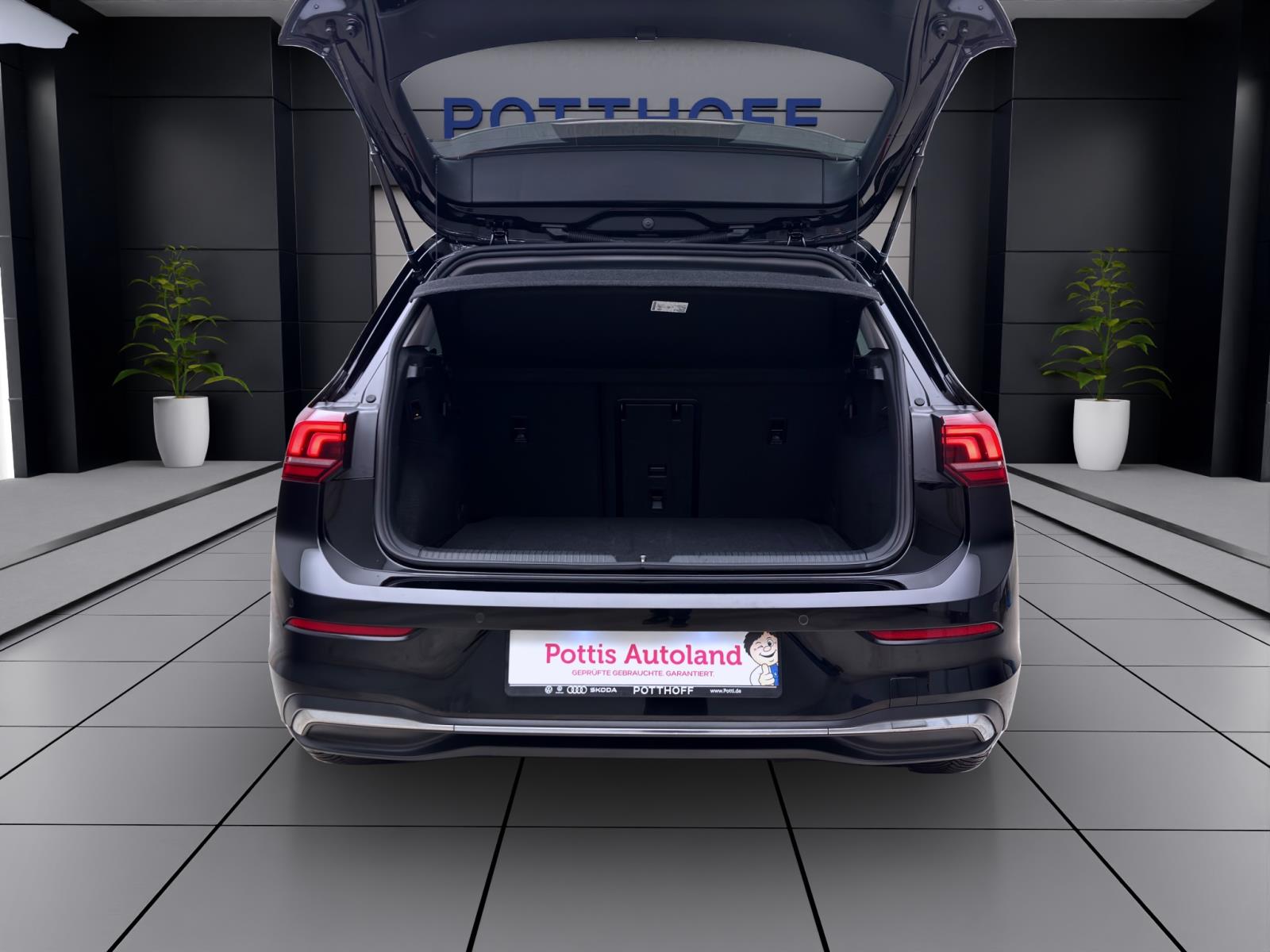 Volkswagen Golf 1.5 TSI GOAL NAVI AHK SITZHZG KLIMA