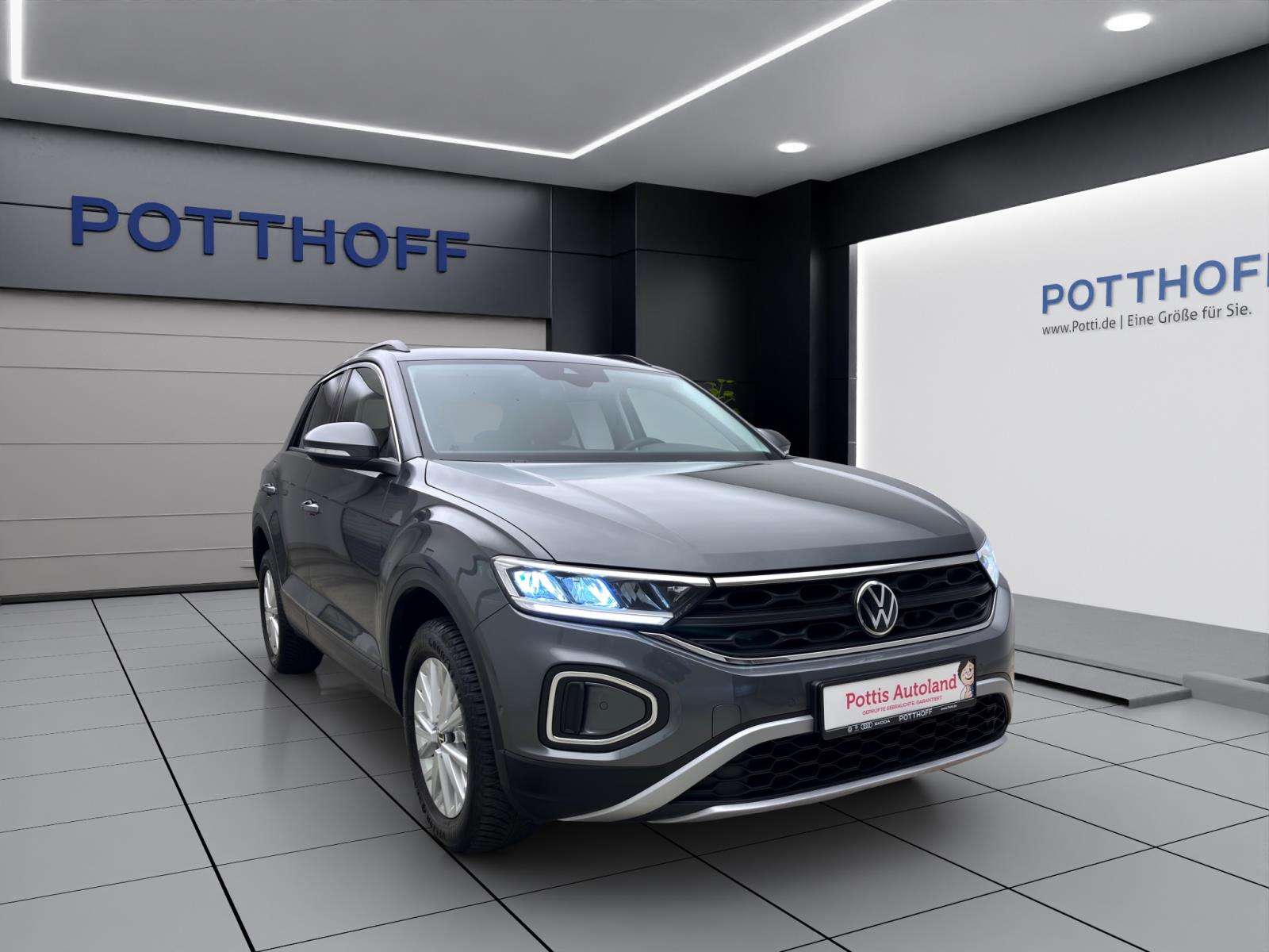 Volkswagen T-Roc 1.0 TSI LIFE NAVI KLIMA PDC LED