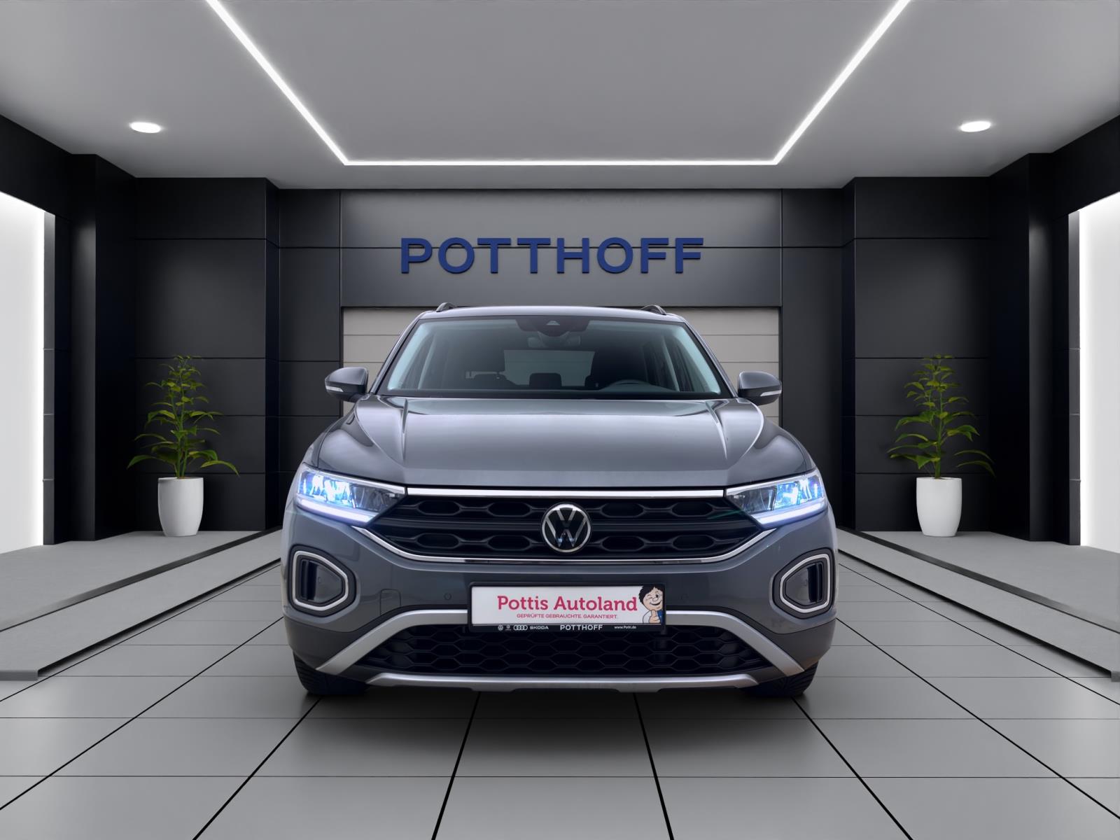 Volkswagen T-Roc 1.0 TSI LIFE NAVI KLIMA PDC LED