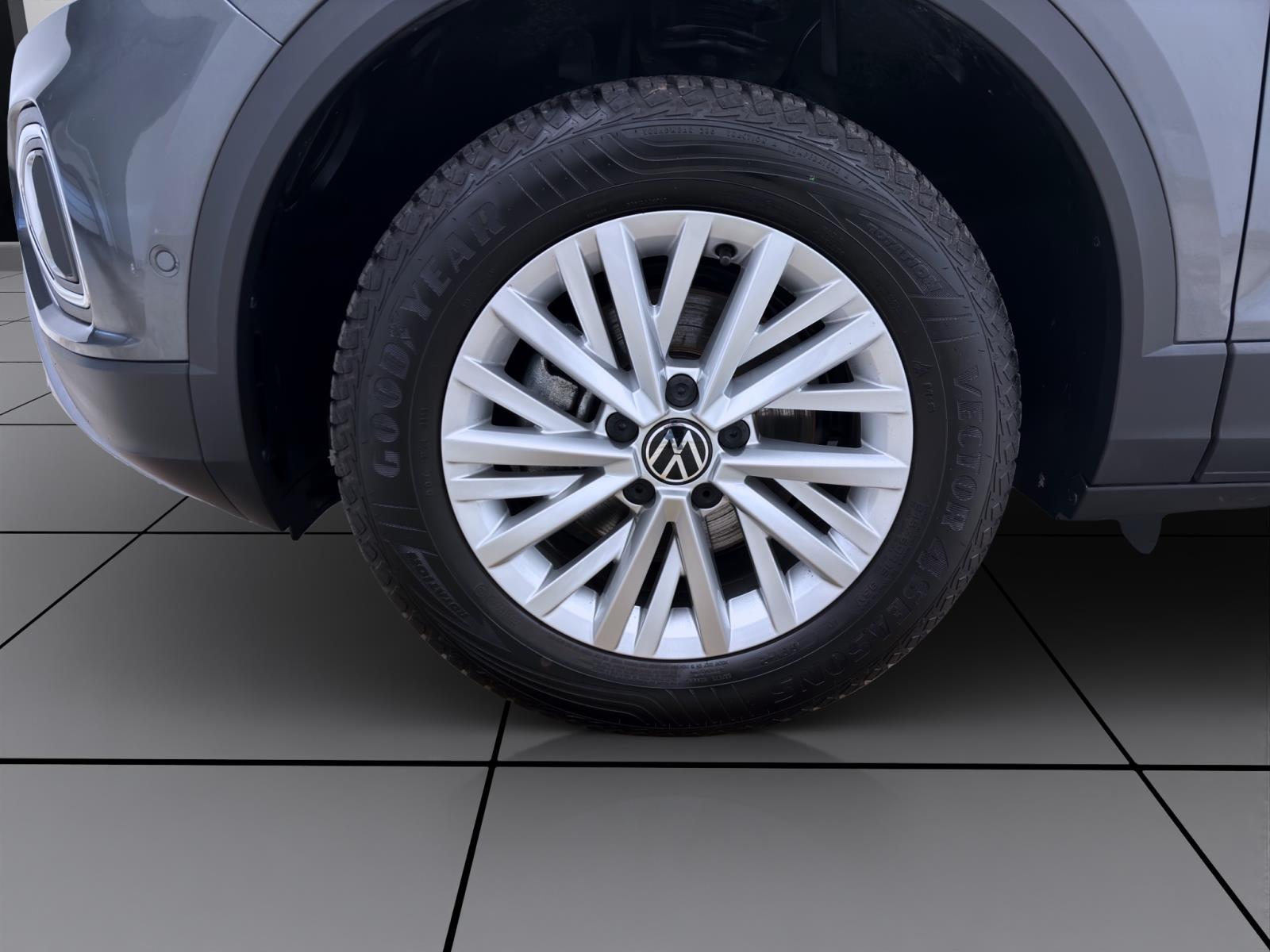 Volkswagen T-Roc 1.0 TSI LIFE NAVI KLIMA PDC LED