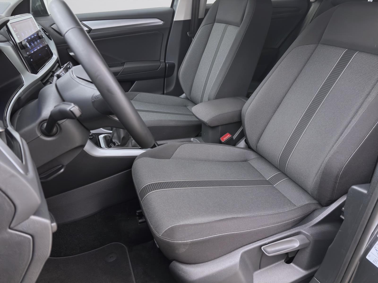 Volkswagen T-Roc 1.0 TSI LIFE NAVI KLIMA PDC LED